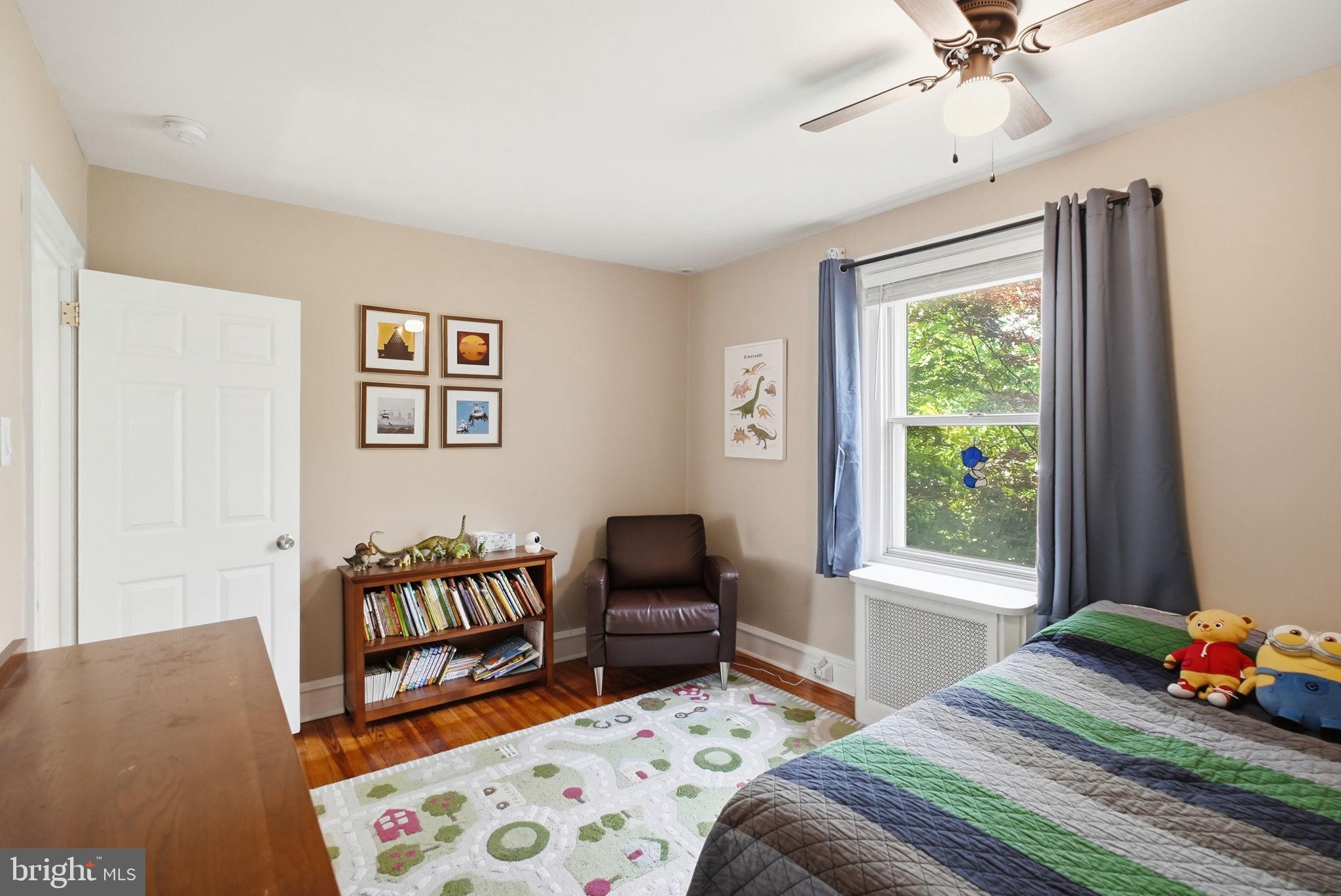 ROXBOROUGH - Residential