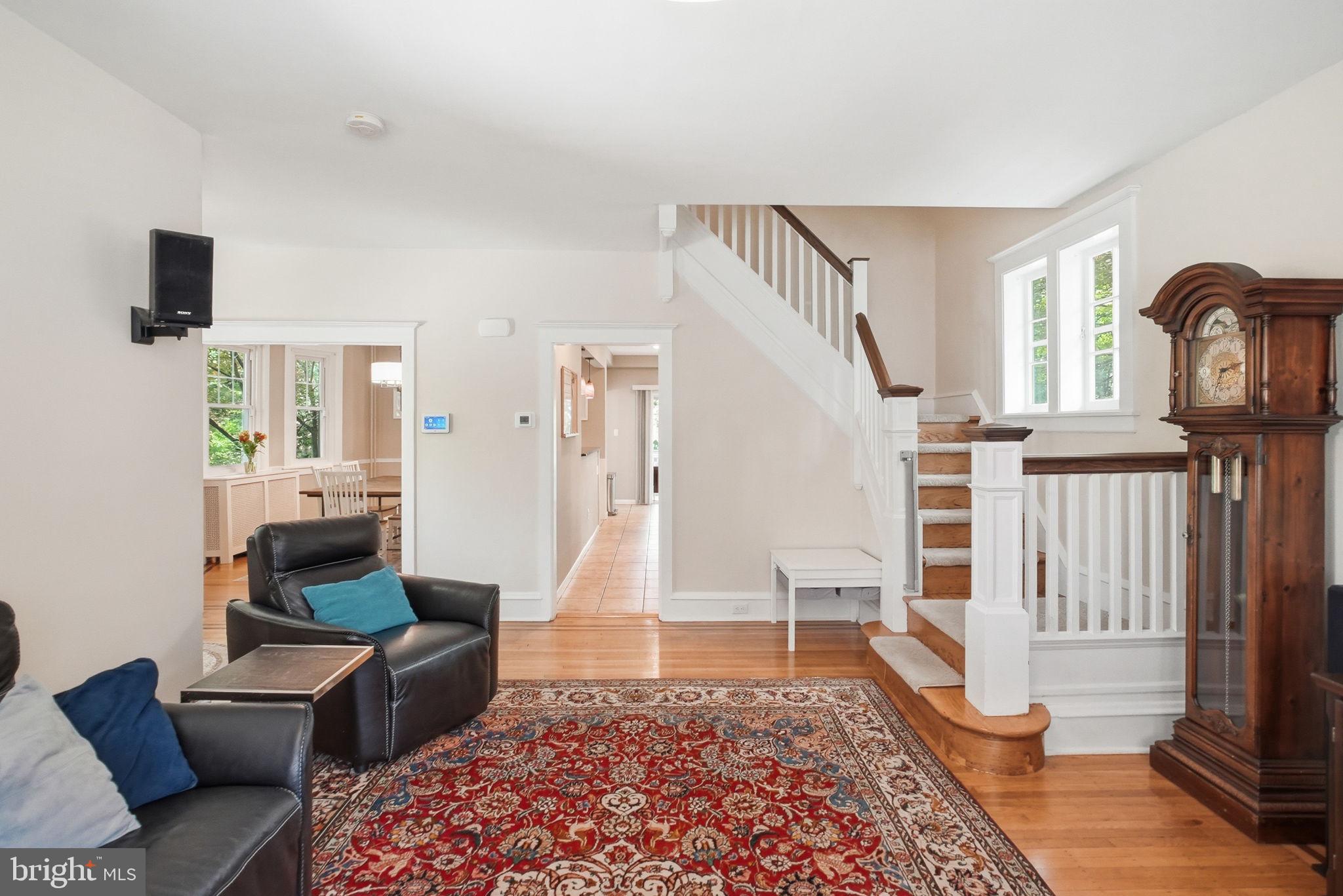 ROXBOROUGH - Residential