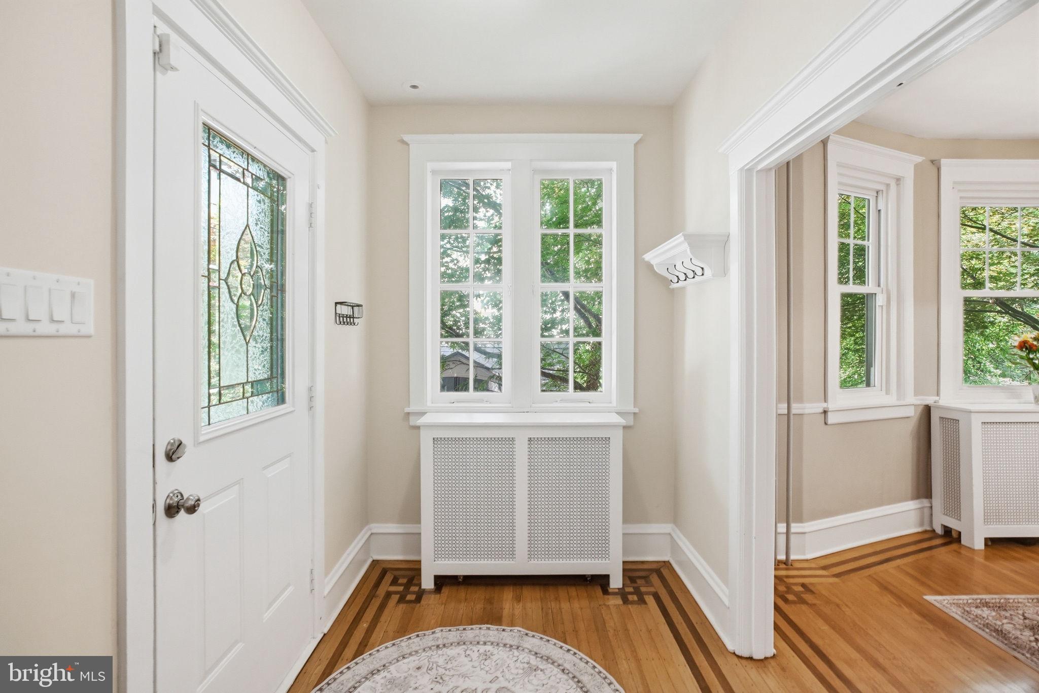 ROXBOROUGH - Residential