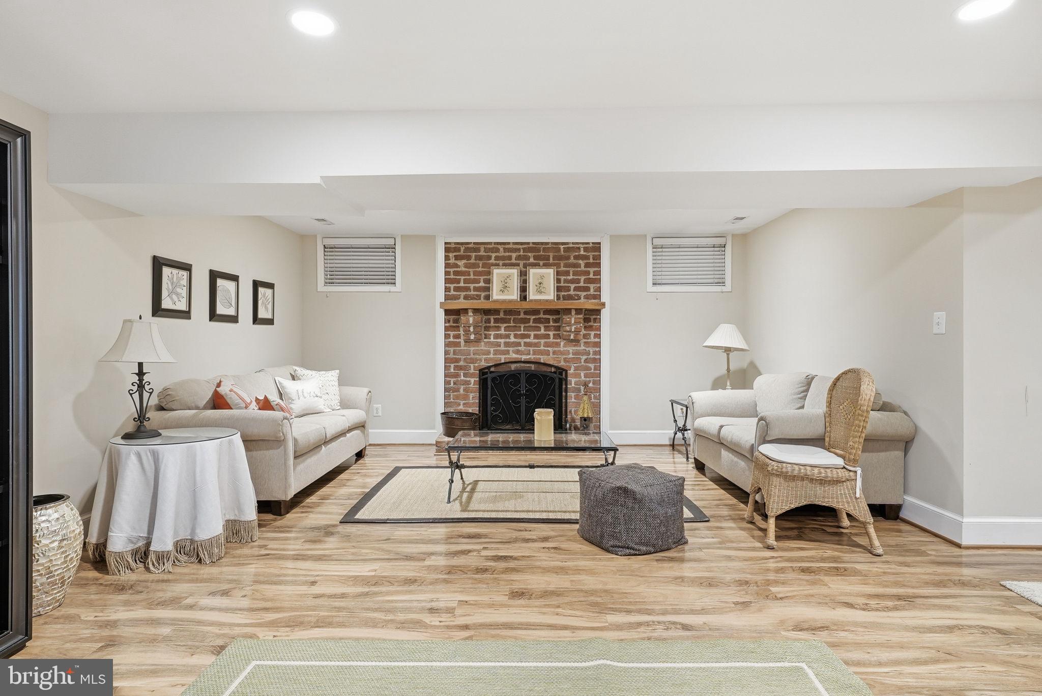 TILTON VALLEY ESTATES - Residential