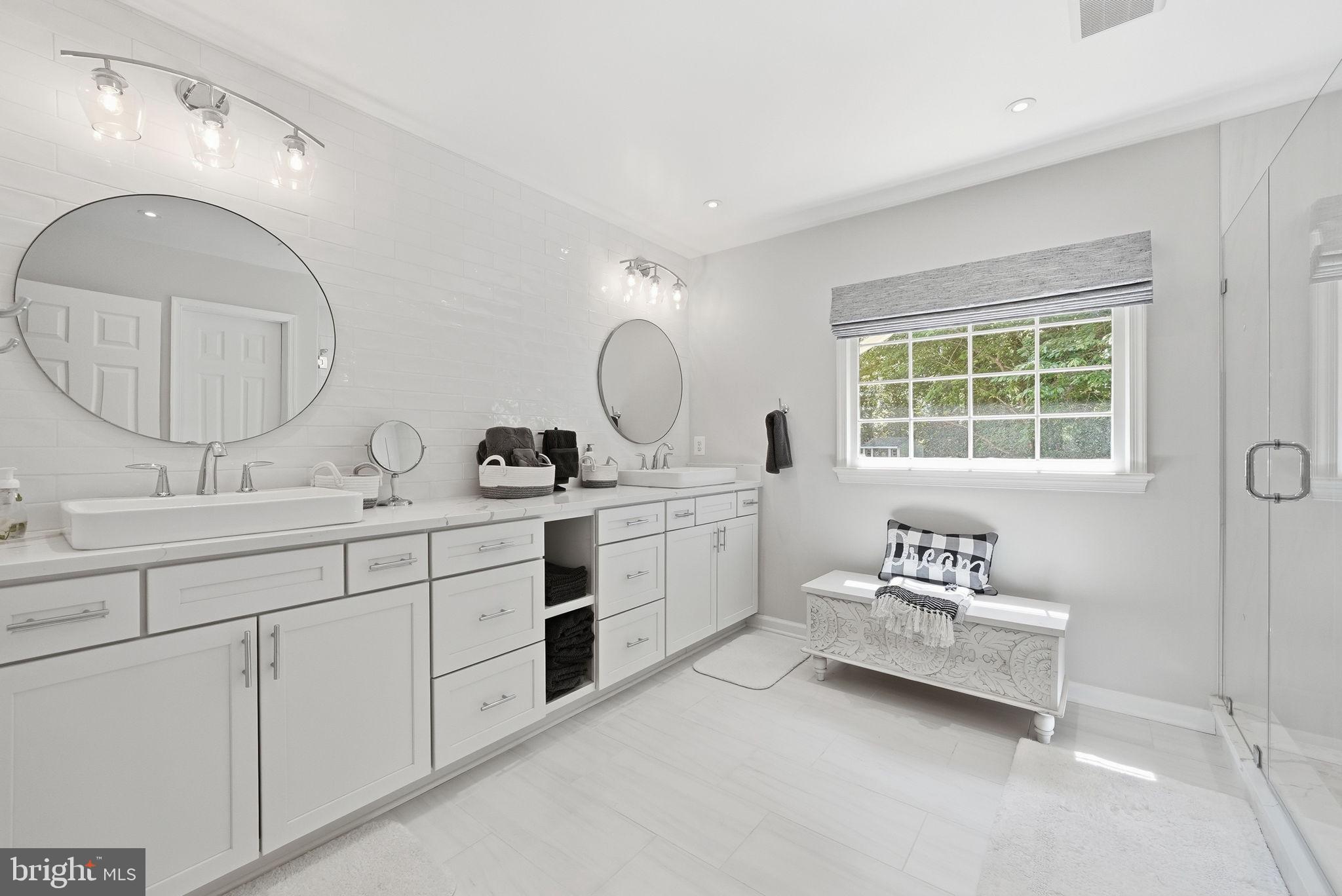 TILTON VALLEY ESTATES - Residential