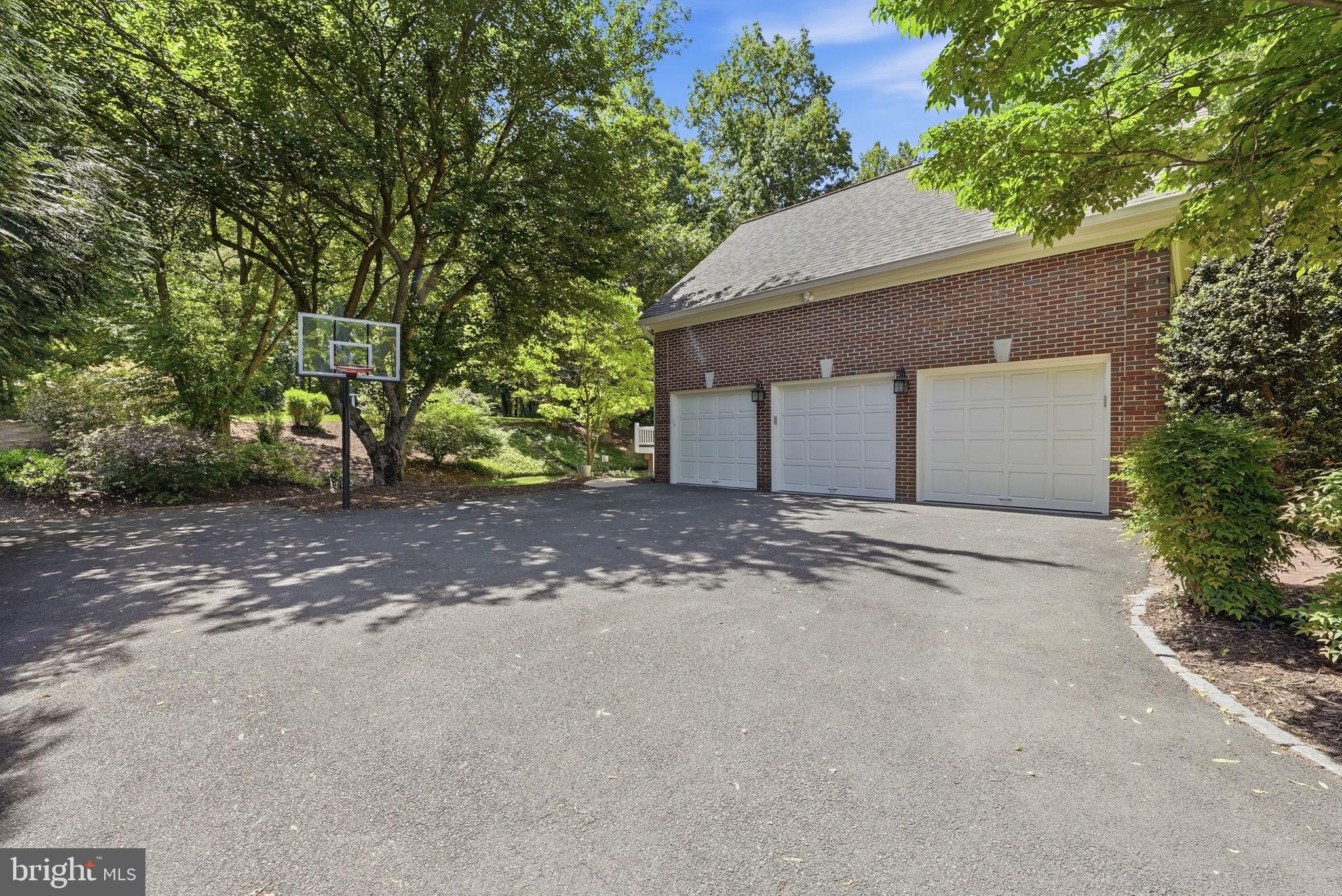 TILTON VALLEY ESTATES - Residential