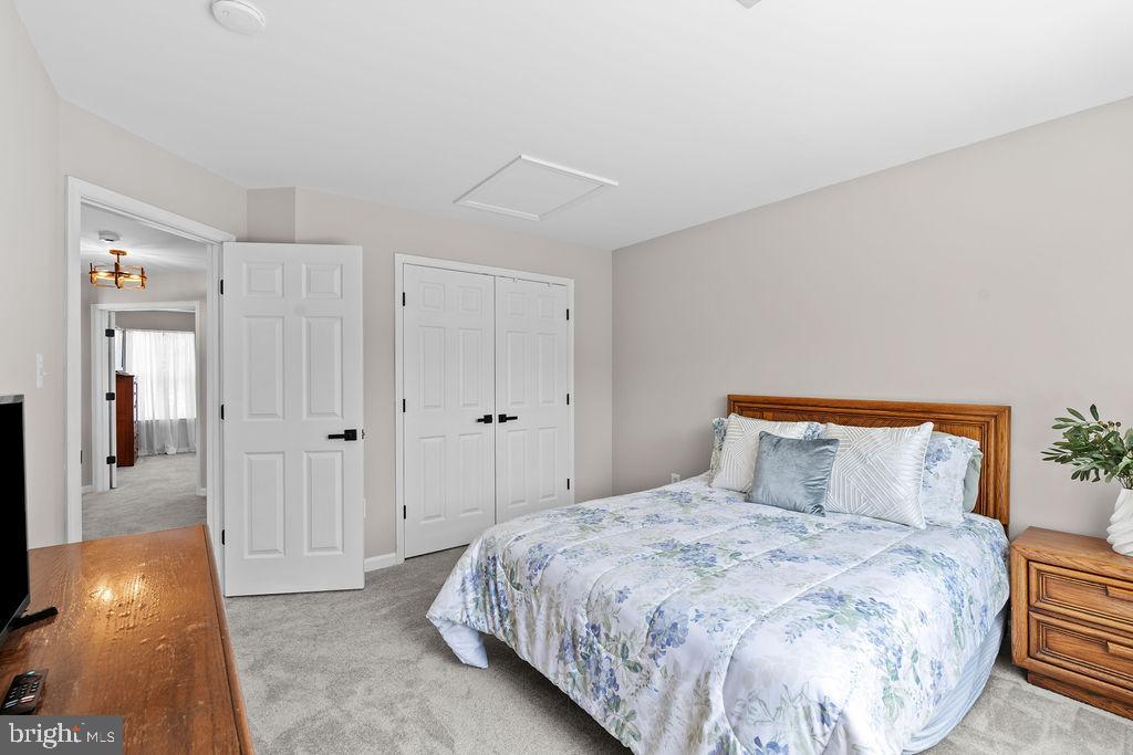 SUMNER LAKE - Residential