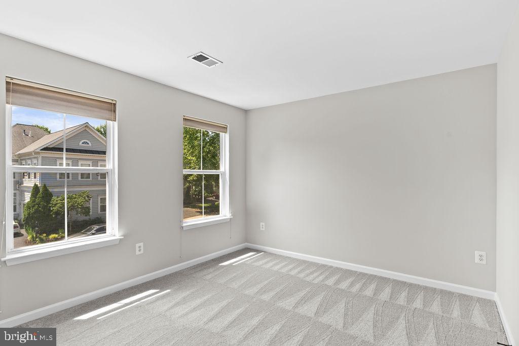 SUMNER LAKE - Residential