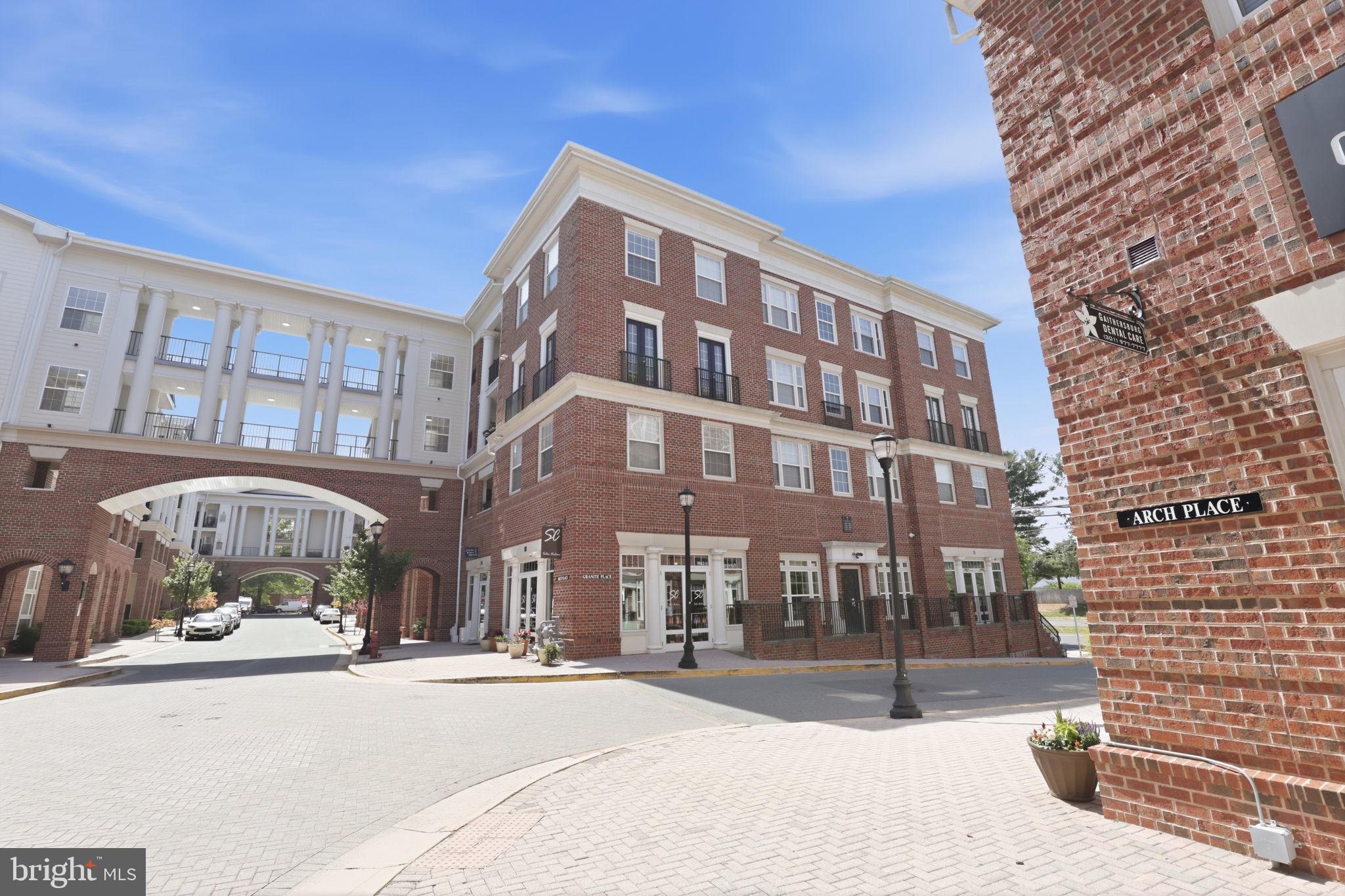 THE COLONNADE AT KENTLANDS - Residential
