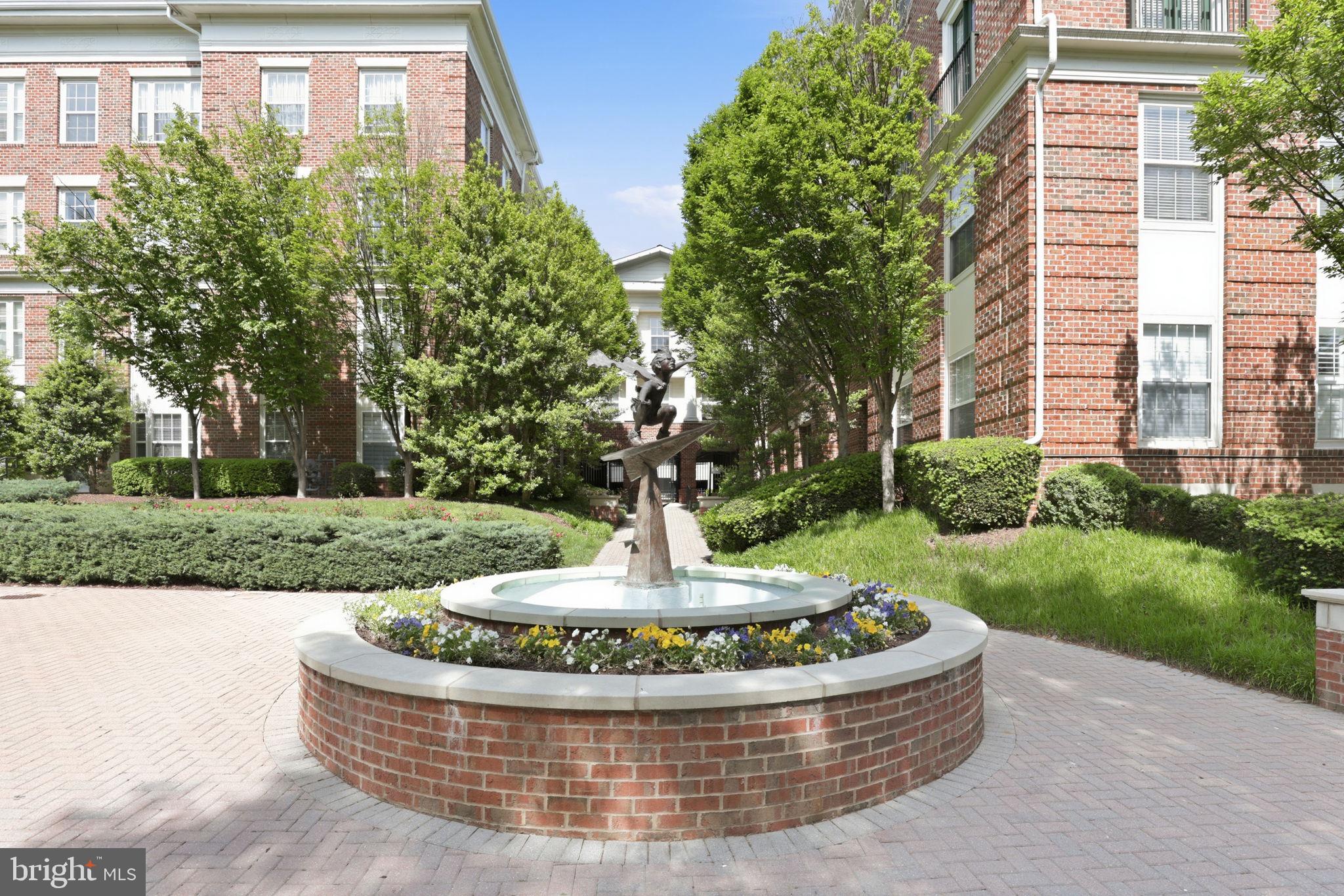 THE COLONNADE AT KENTLANDS - Residential