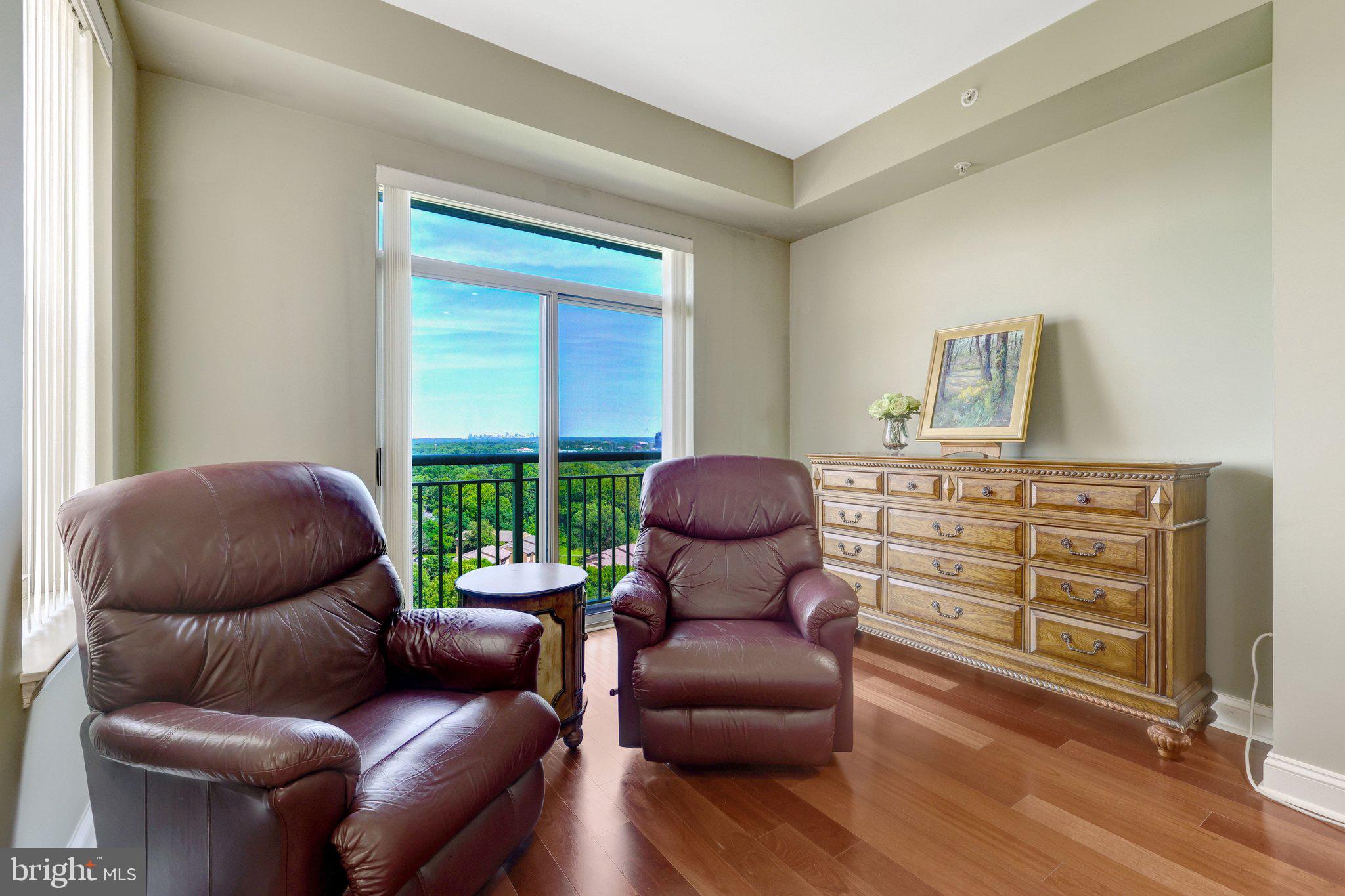 STRATFORD CONDOMINIUMS - Residential