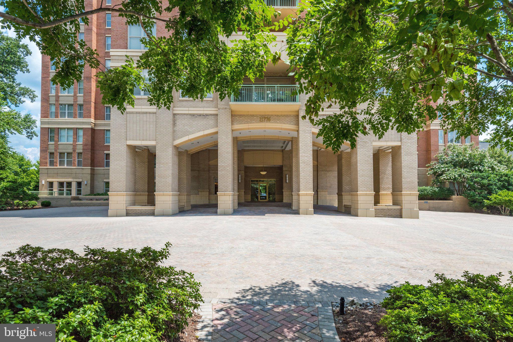 STRATFORD CONDOMINIUMS - Residential
