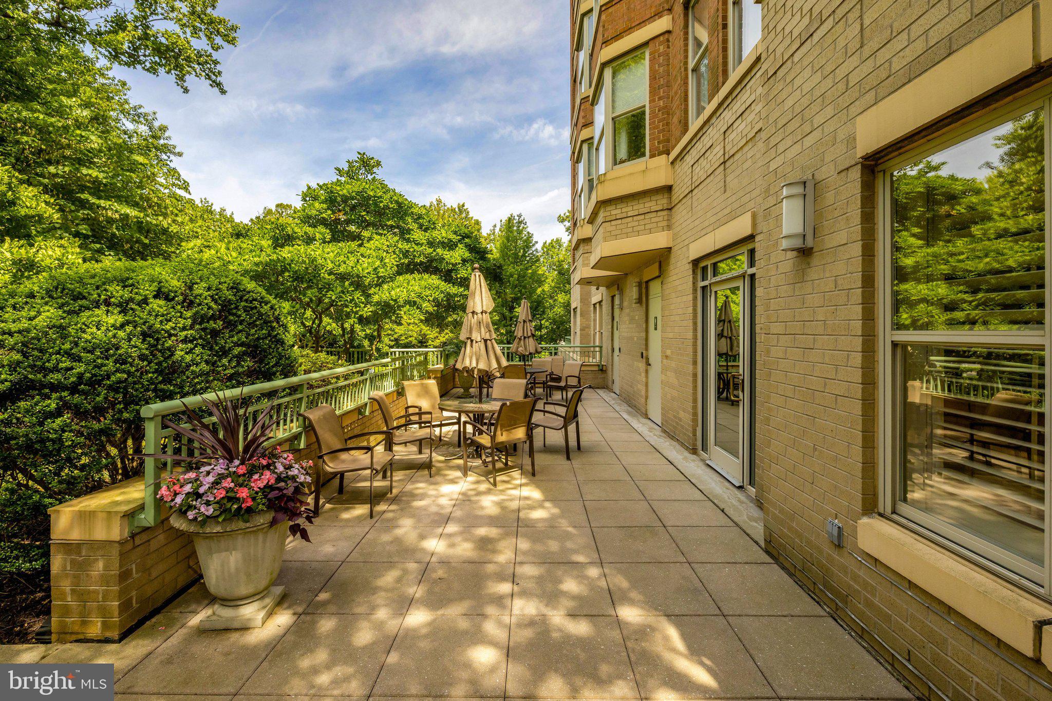 STRATFORD CONDOMINIUMS - Residential