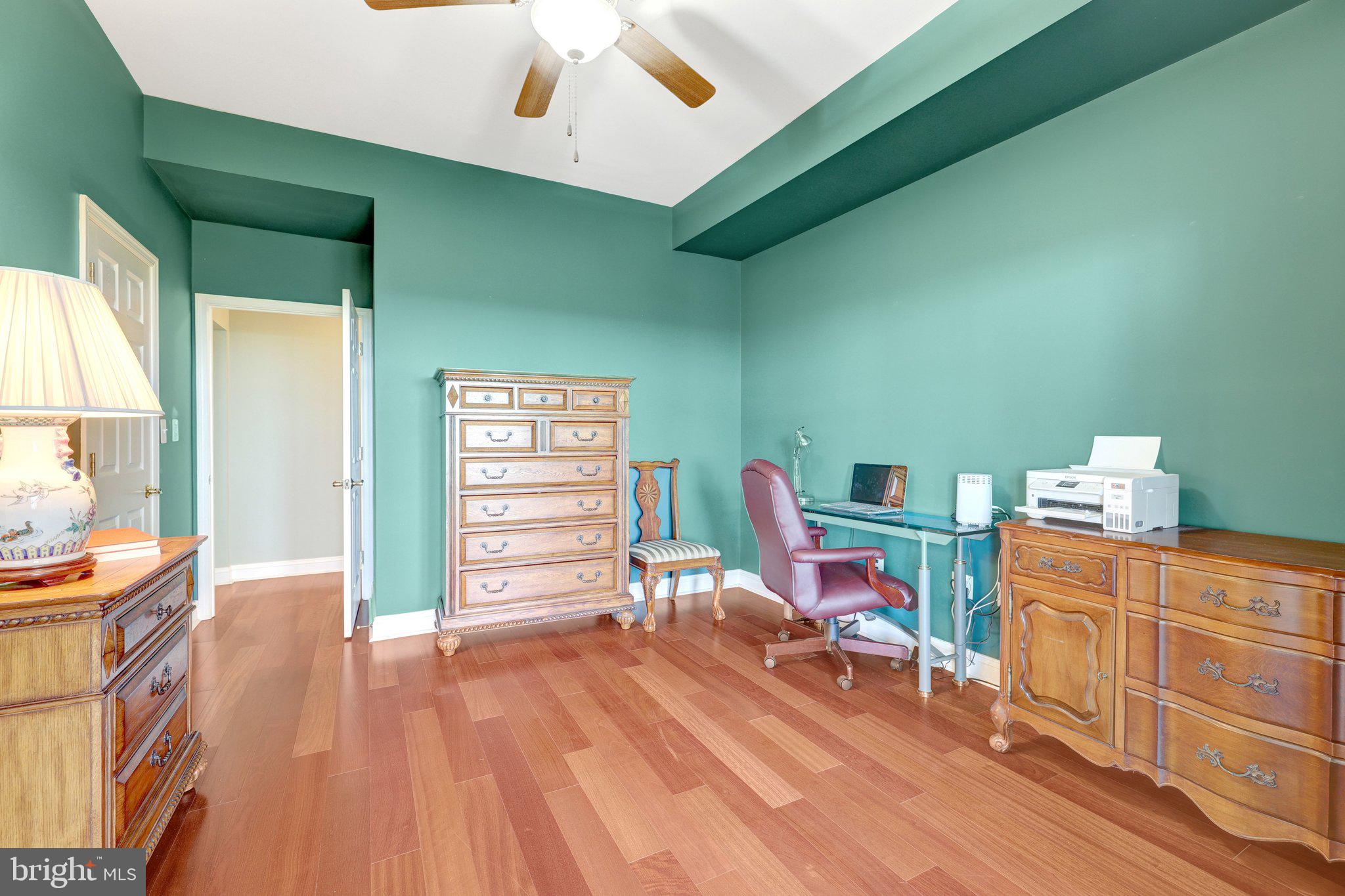 STRATFORD CONDOMINIUMS - Residential