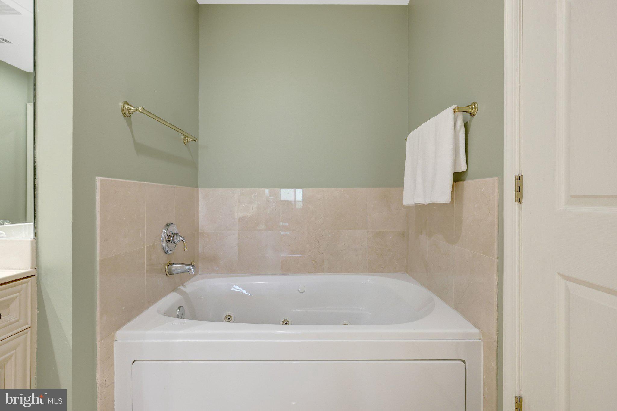 STRATFORD CONDOMINIUMS - Residential