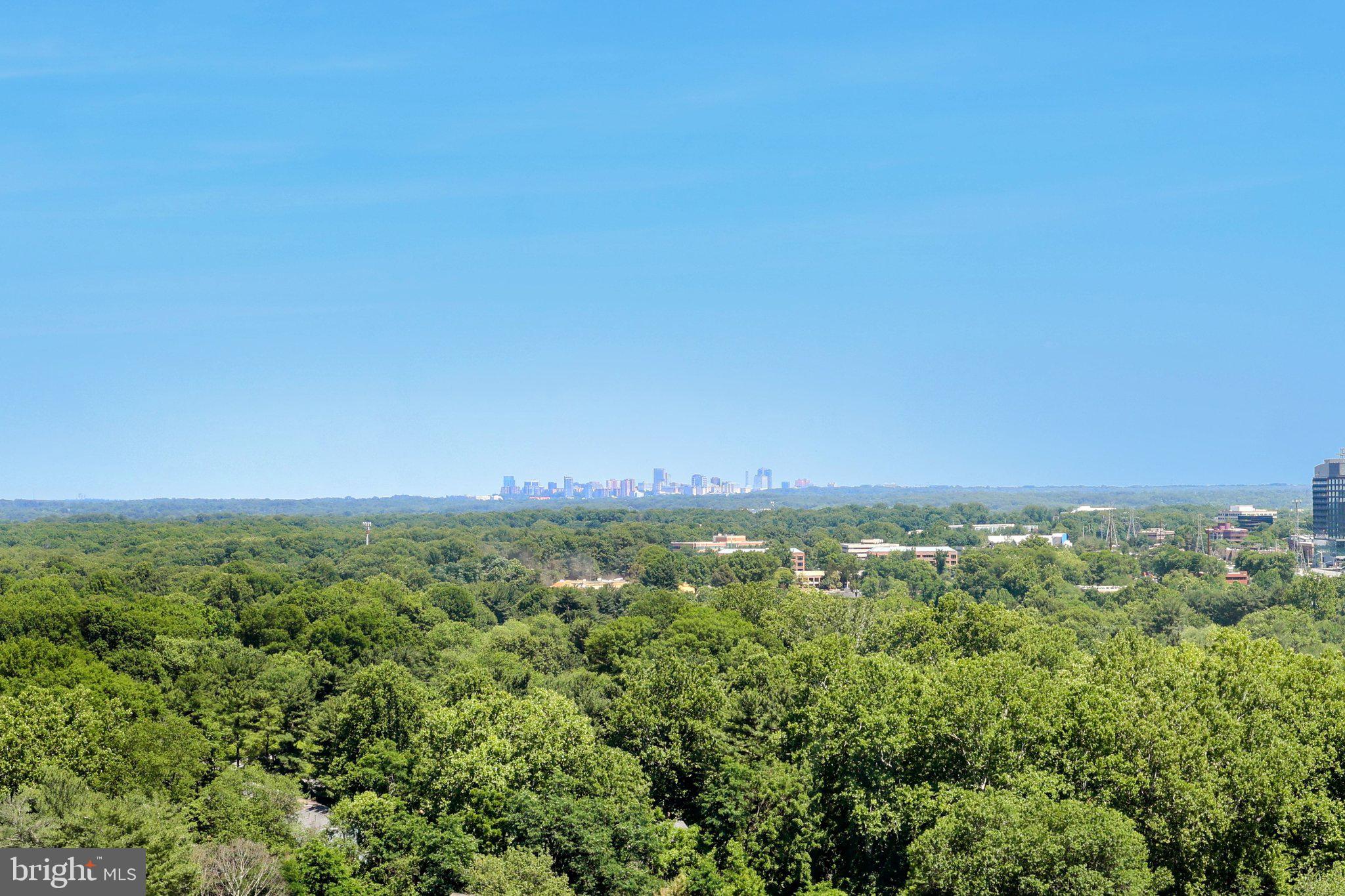 STRATFORD CONDOMINIUMS - Residential