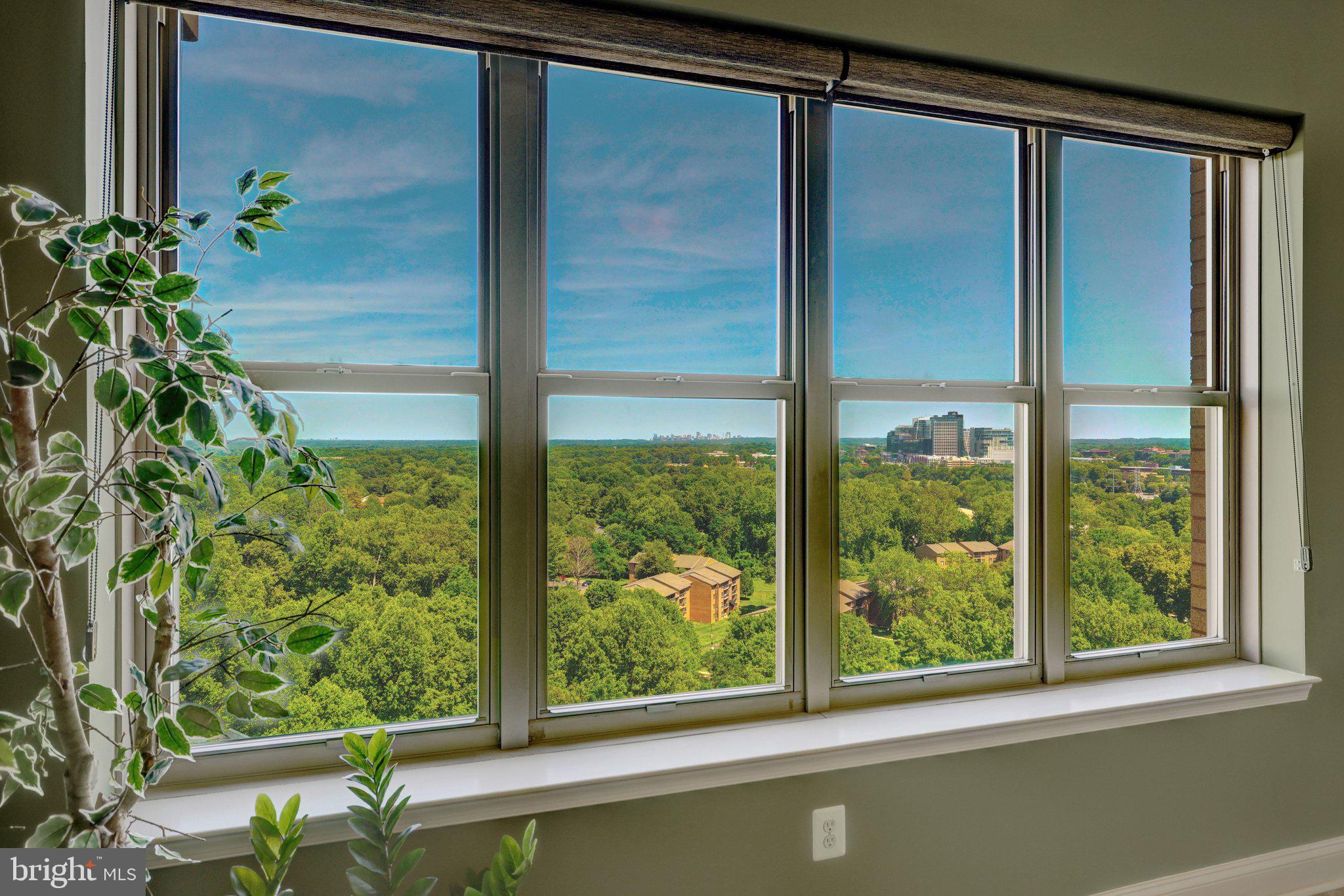 STRATFORD CONDOMINIUMS - Residential