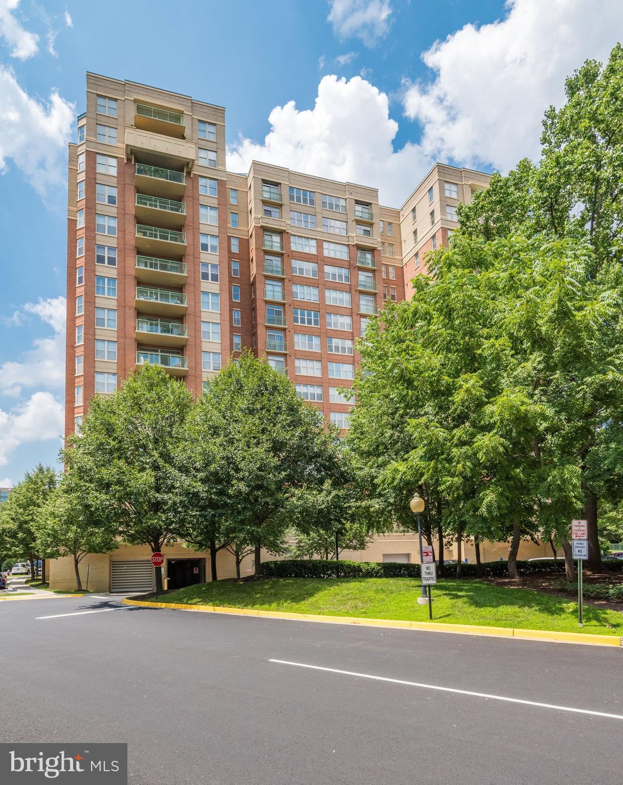 STRATFORD CONDOMINIUMS - Residential