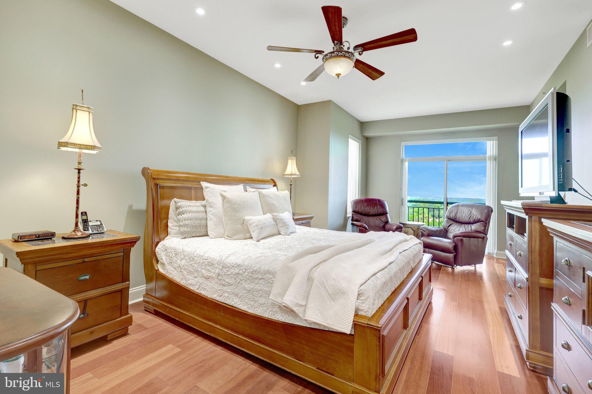 STRATFORD CONDOMINIUMS - Residential