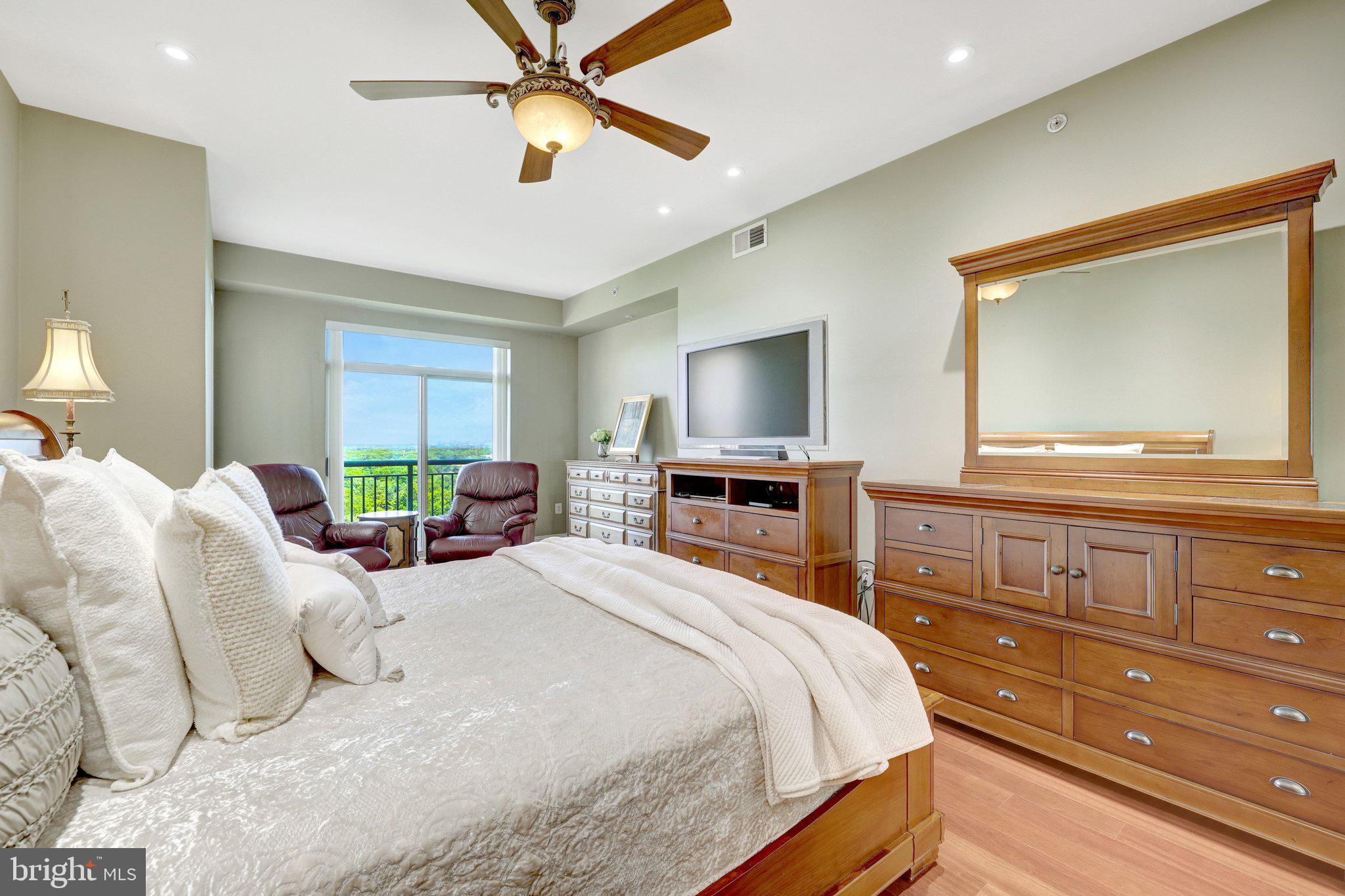 STRATFORD CONDOMINIUMS - Residential