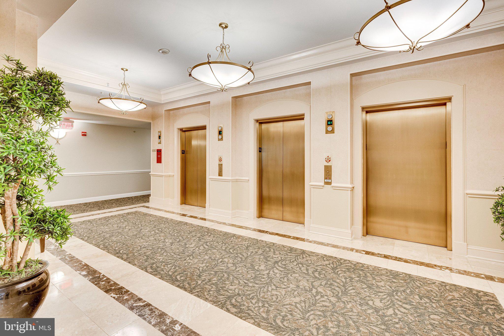 STRATFORD CONDOMINIUMS - Residential