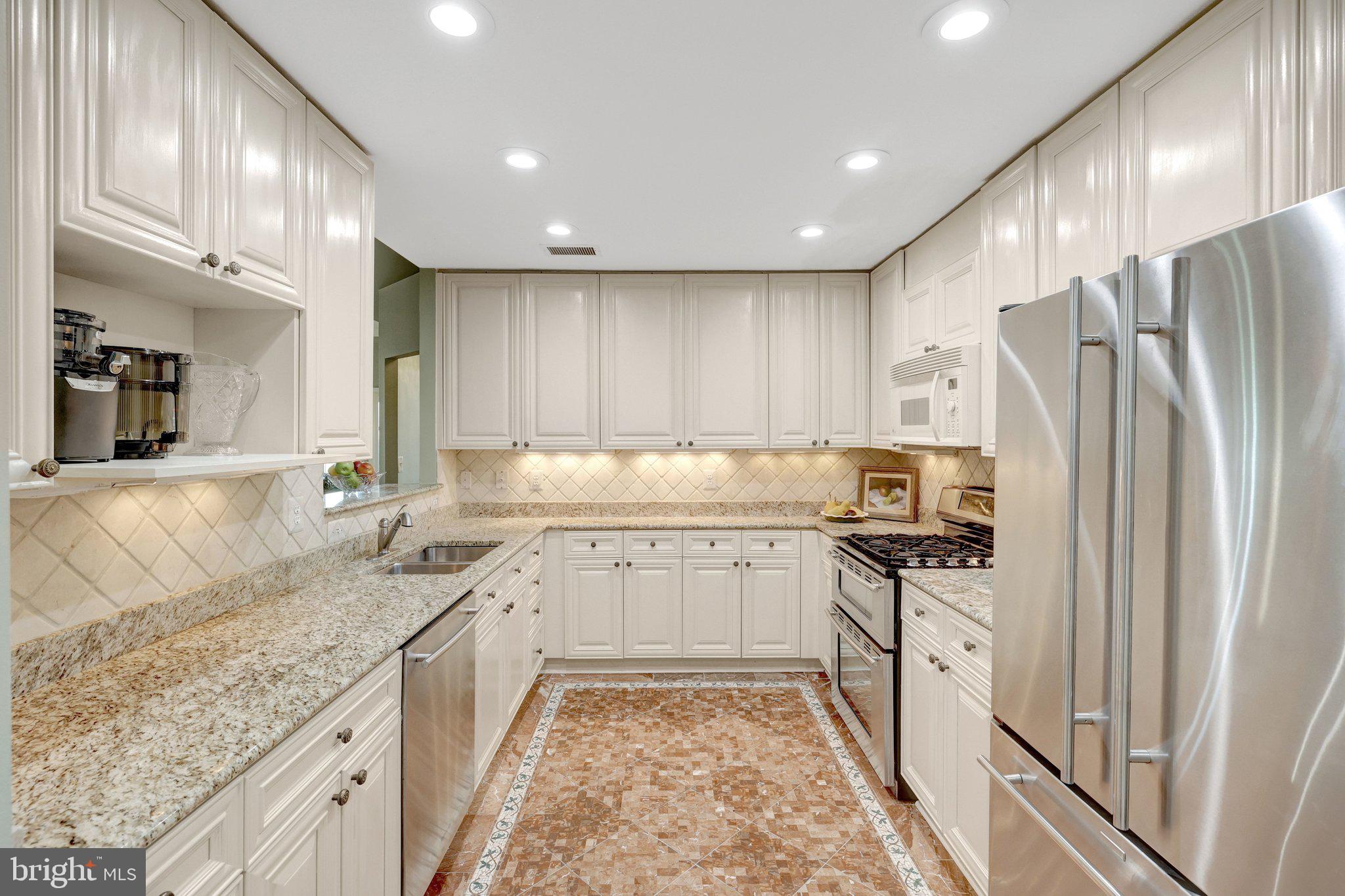 STRATFORD CONDOMINIUMS - Residential