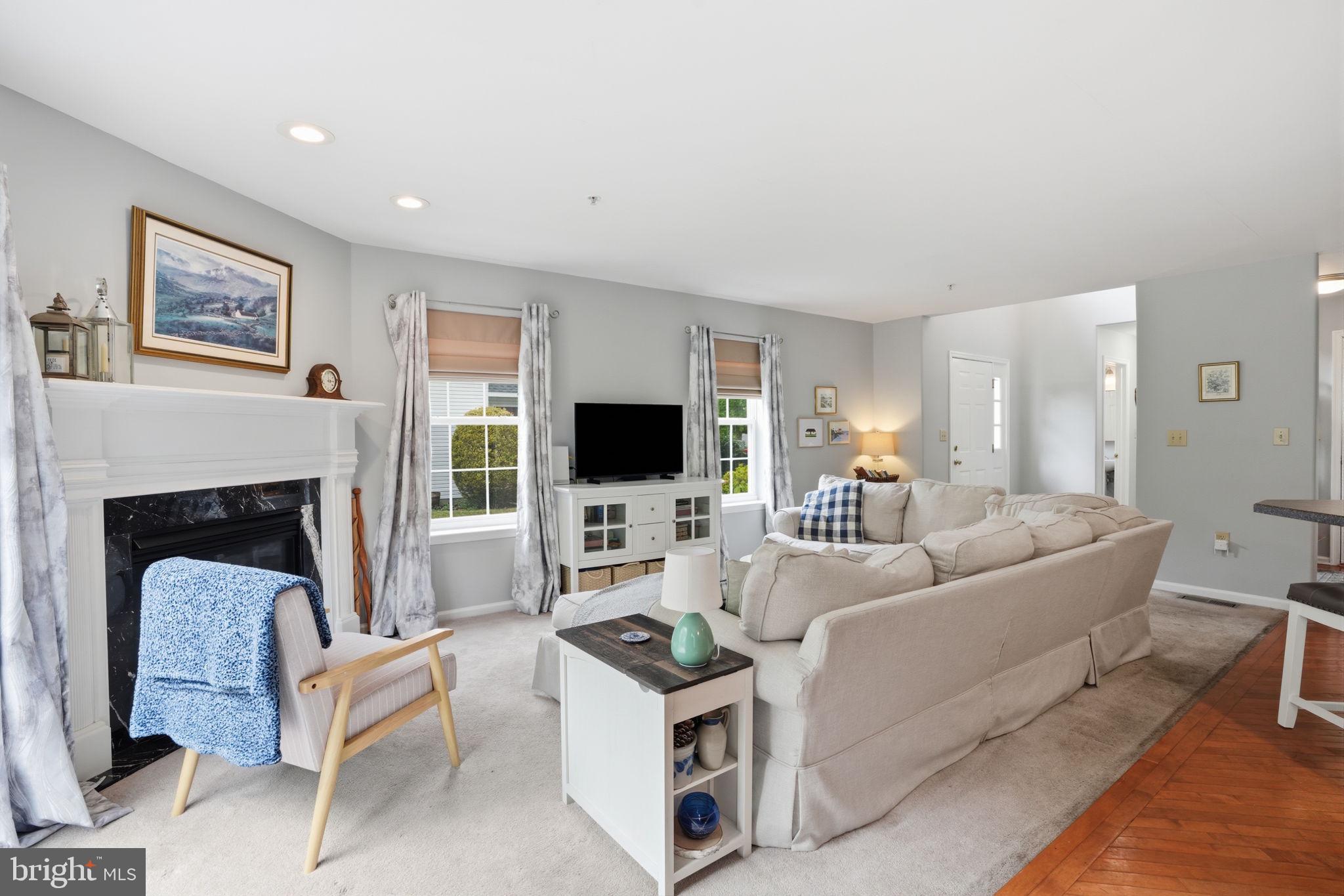 SUMMER LEA - Residential