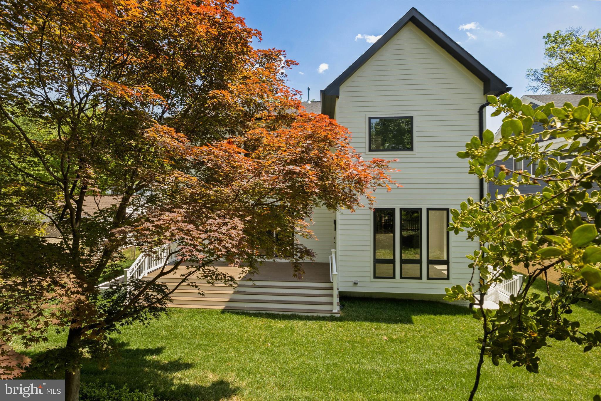 VIENNA WOODS - Residential