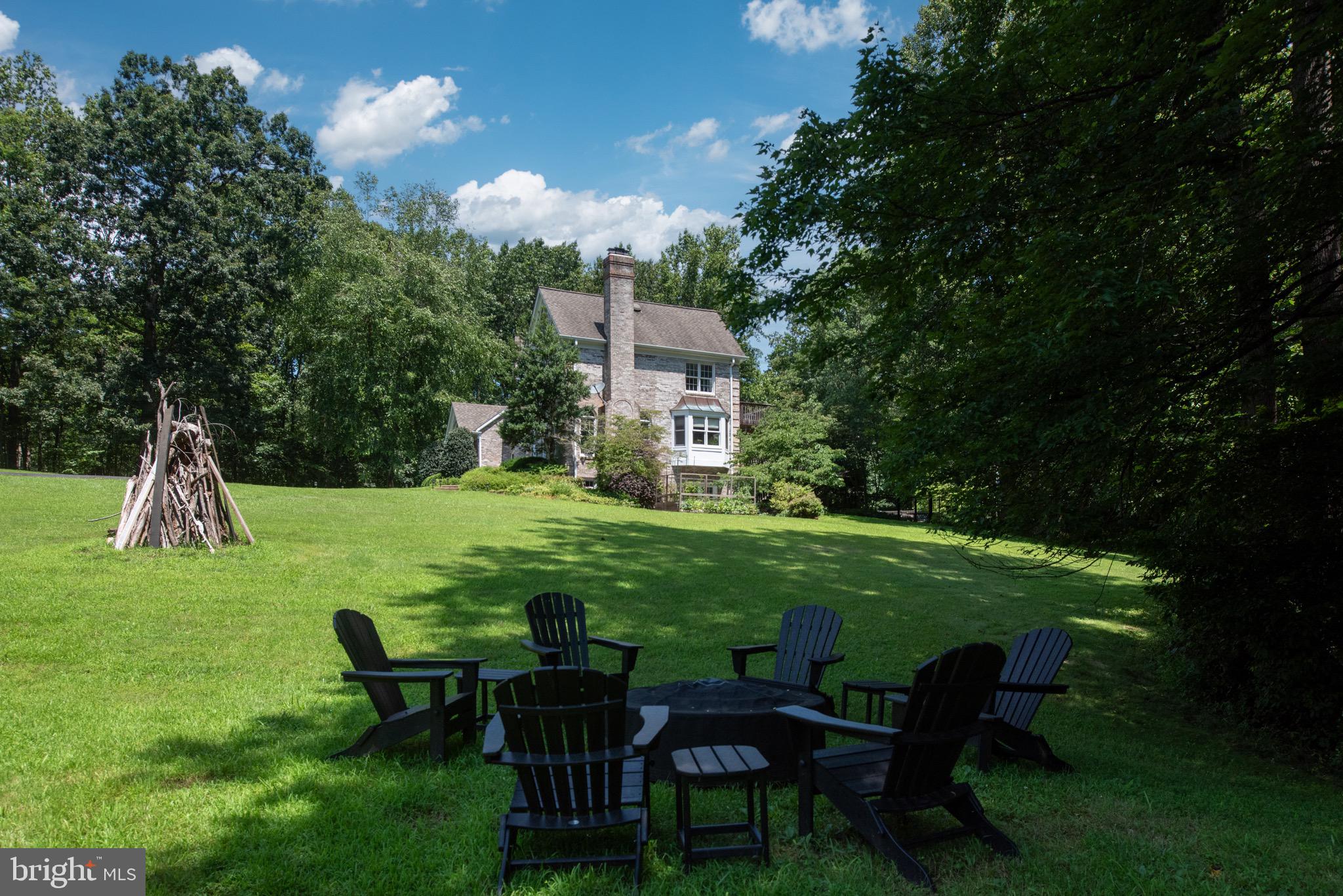 DOMINION HUNT ESTS - Residential