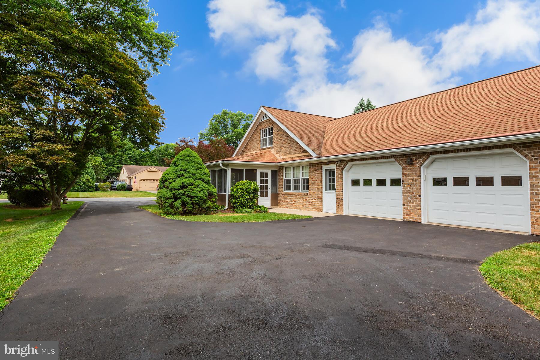 BARRCREST - Residential