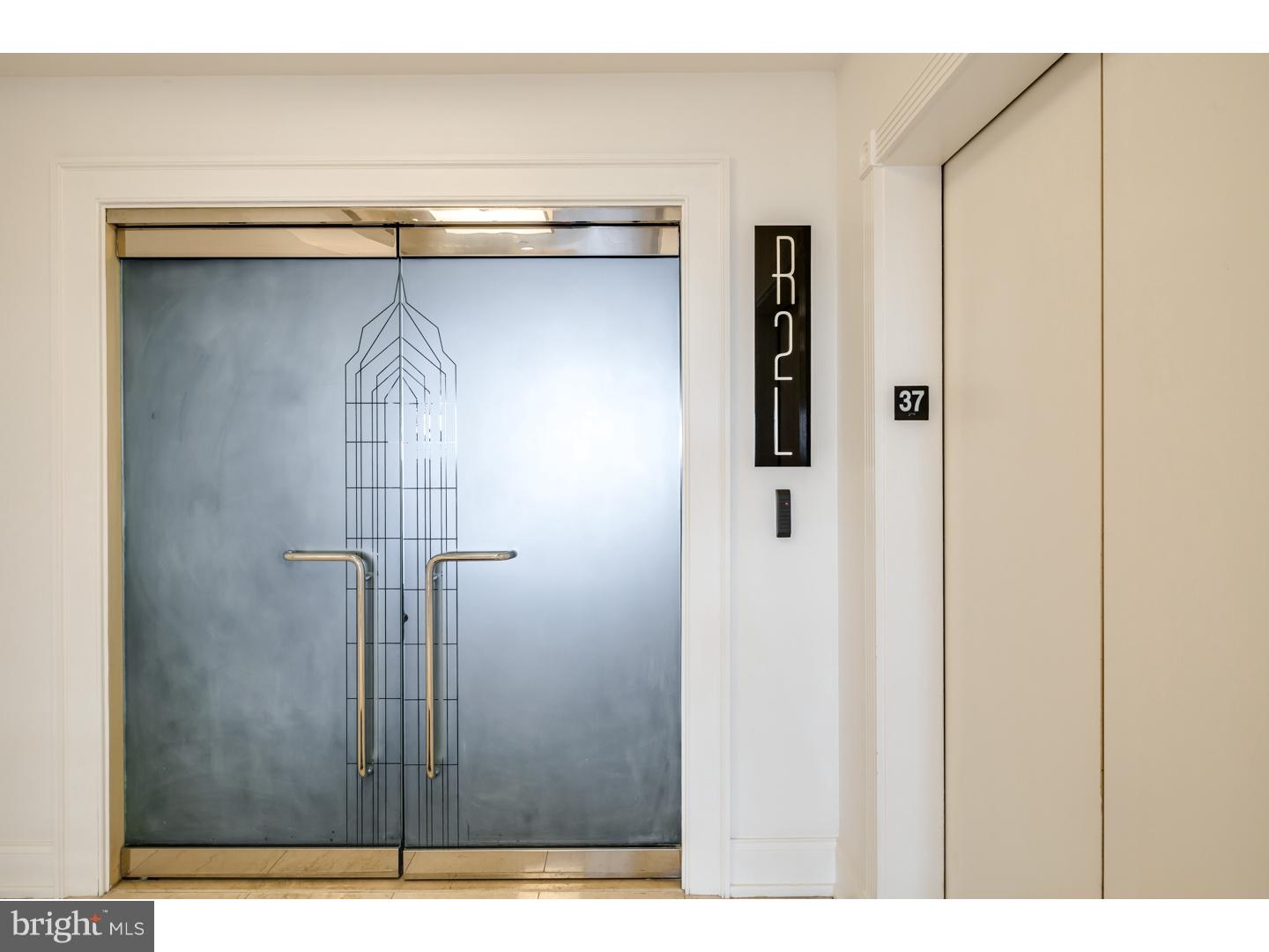 RITTENHOUSE SQUARE - Residential Lease