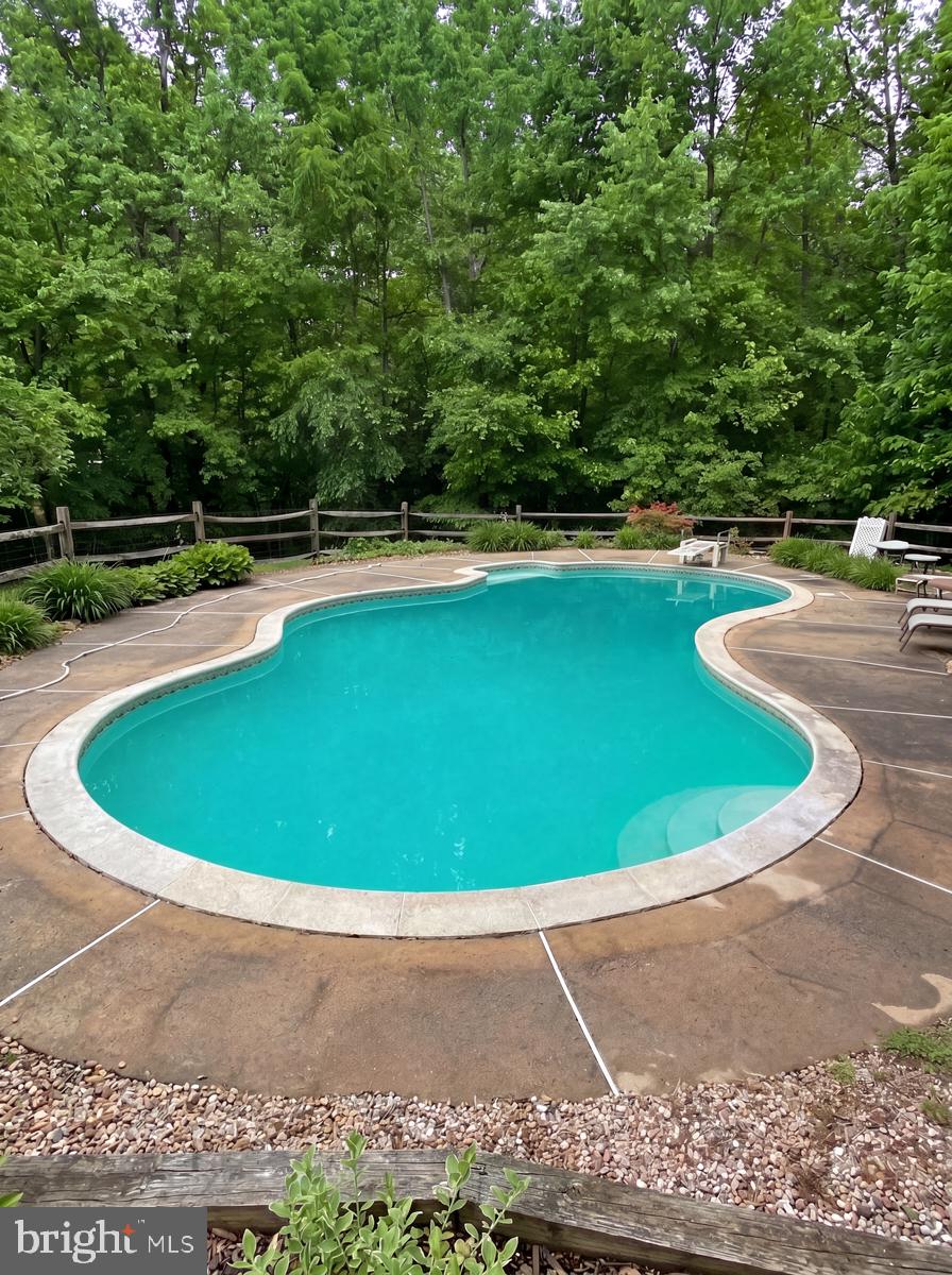 MERLIN HILLS - Residential
