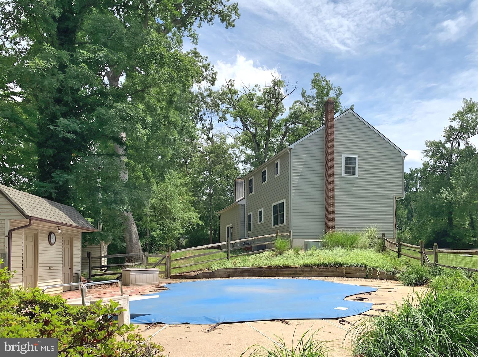 MERLIN HILLS - Residential