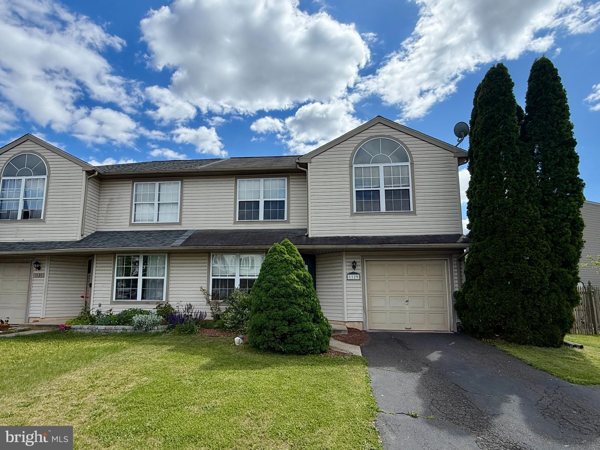 WALNUT BANK FARMS - Residential