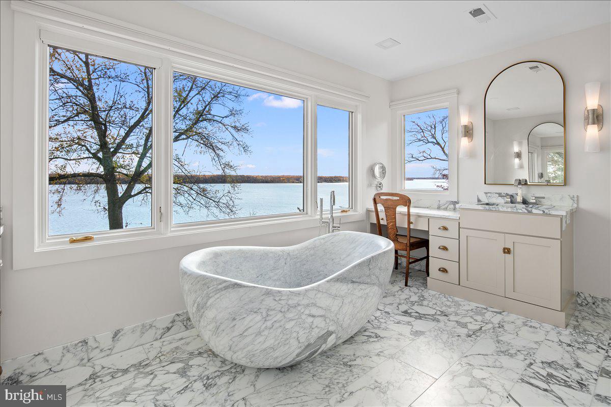 BELLE RIVE - Residential