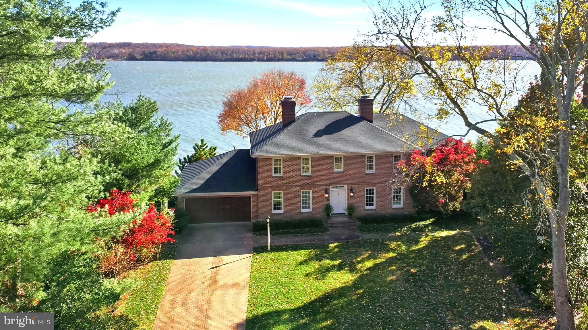 BELLE RIVE - Residential