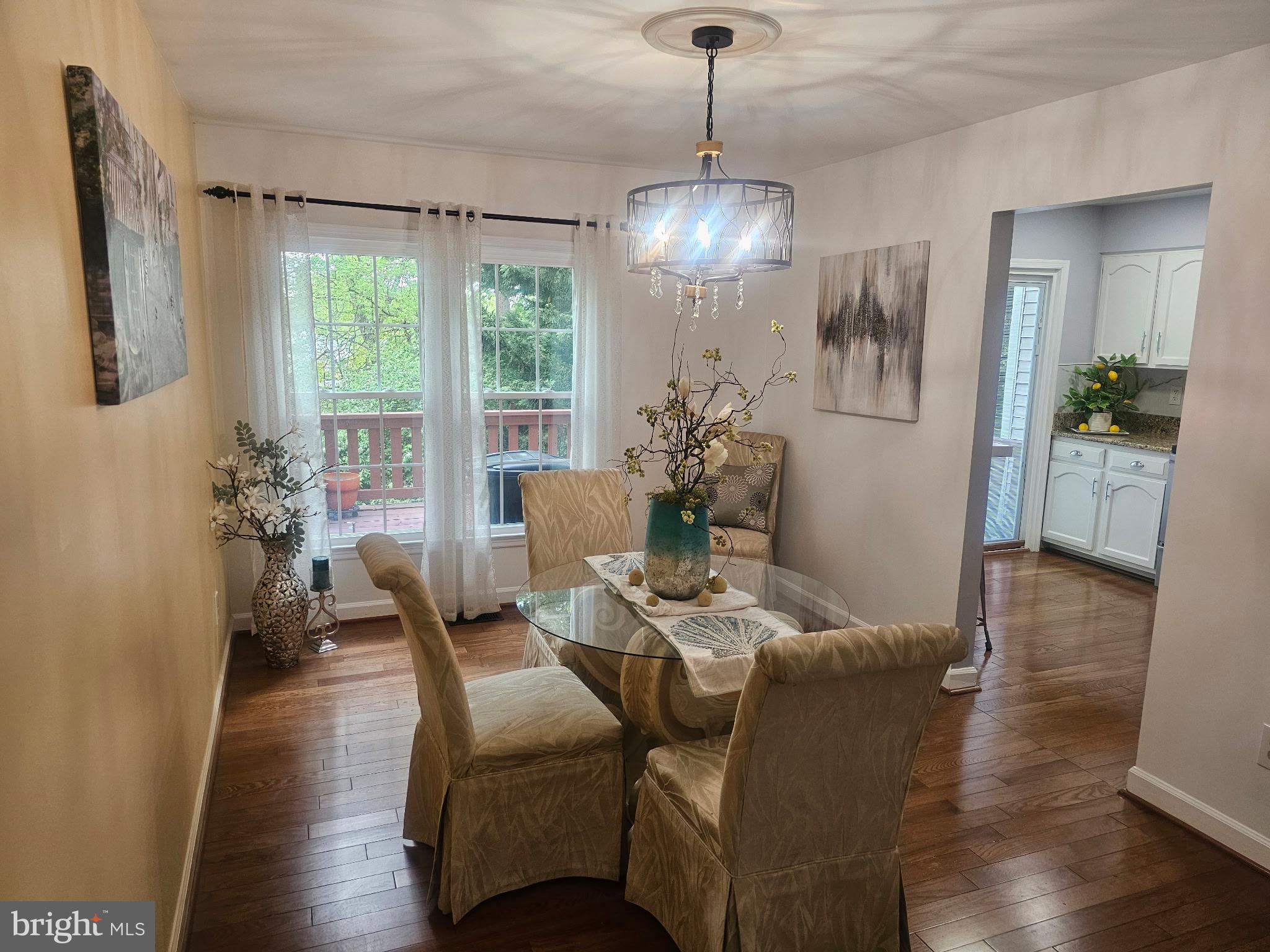 LAUREL LAKES - Residential