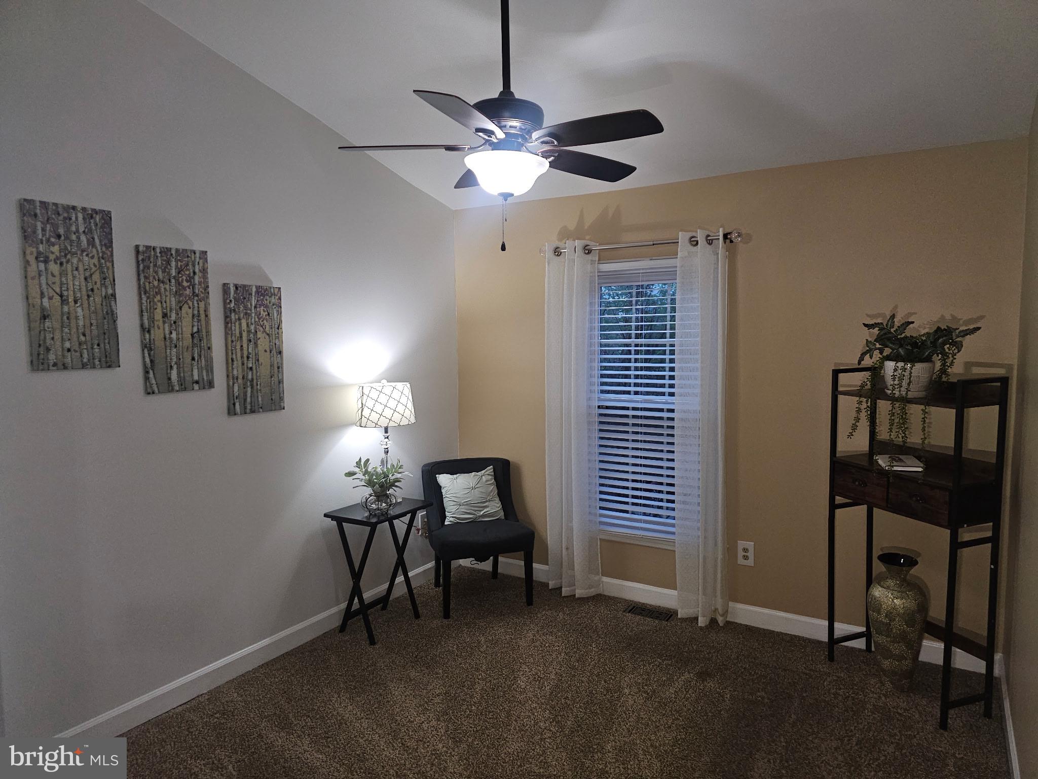 LAUREL LAKES - Residential