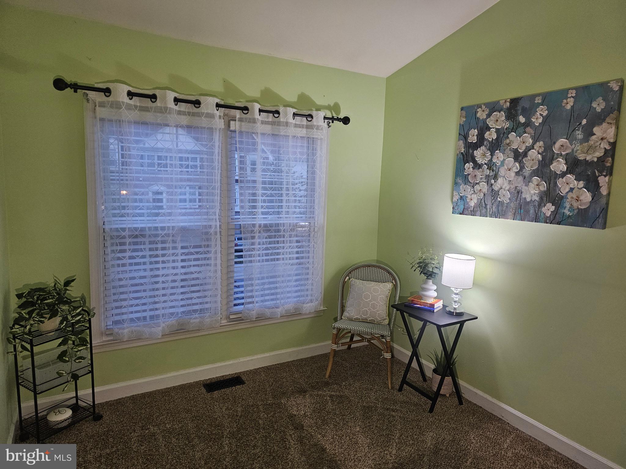 LAUREL LAKES - Residential