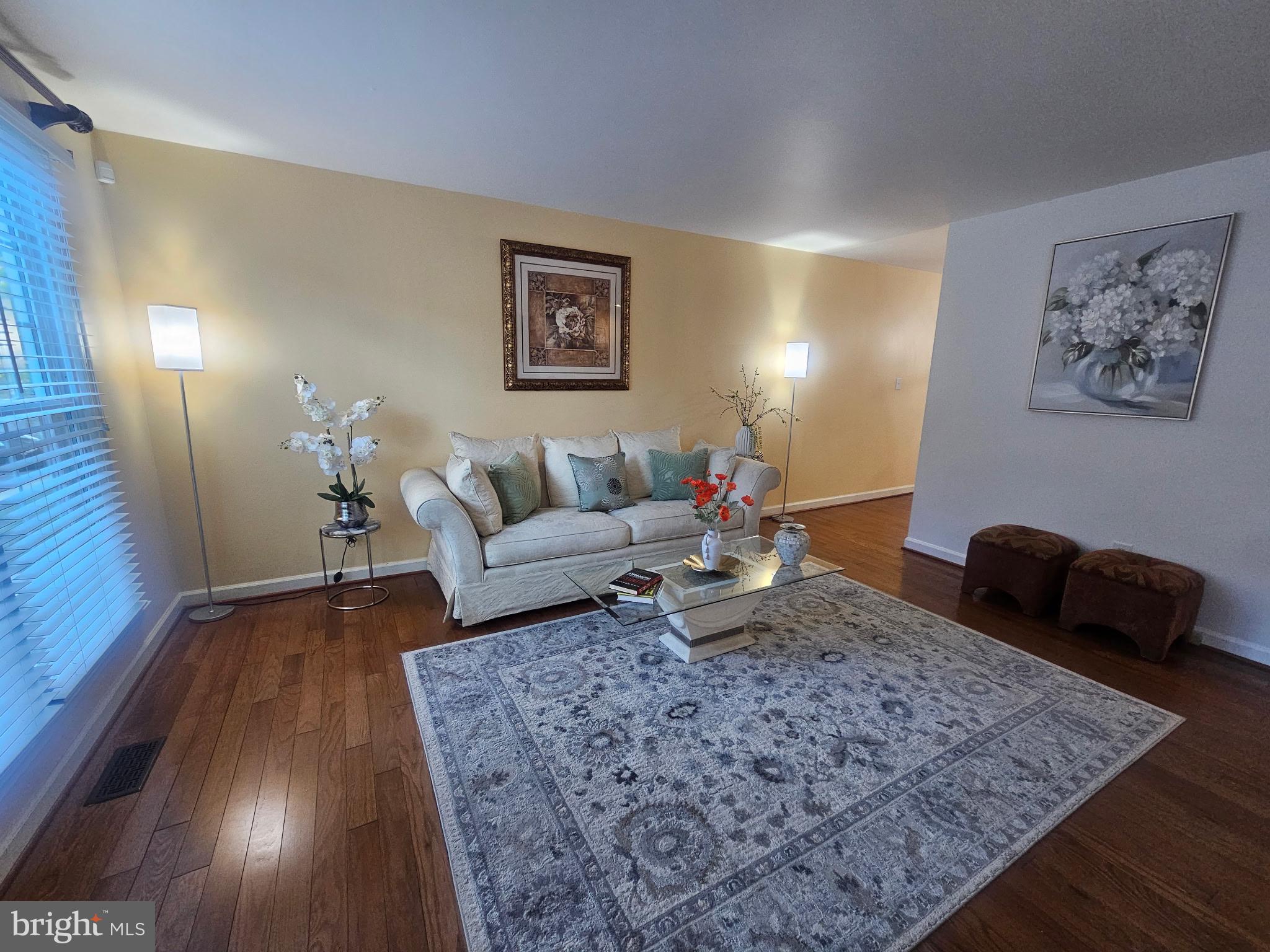 LAUREL LAKES - Residential