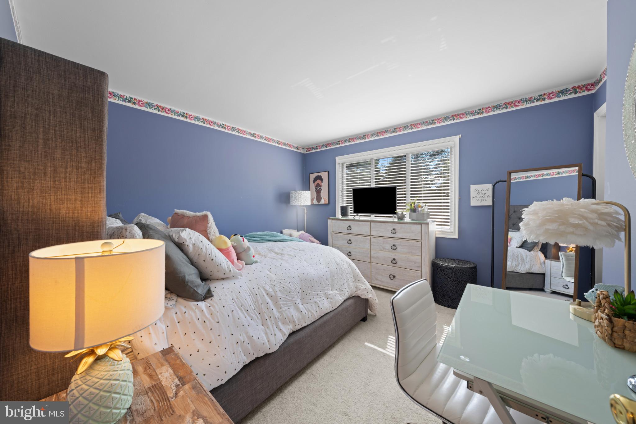 HIGHLAND HALL - Residential