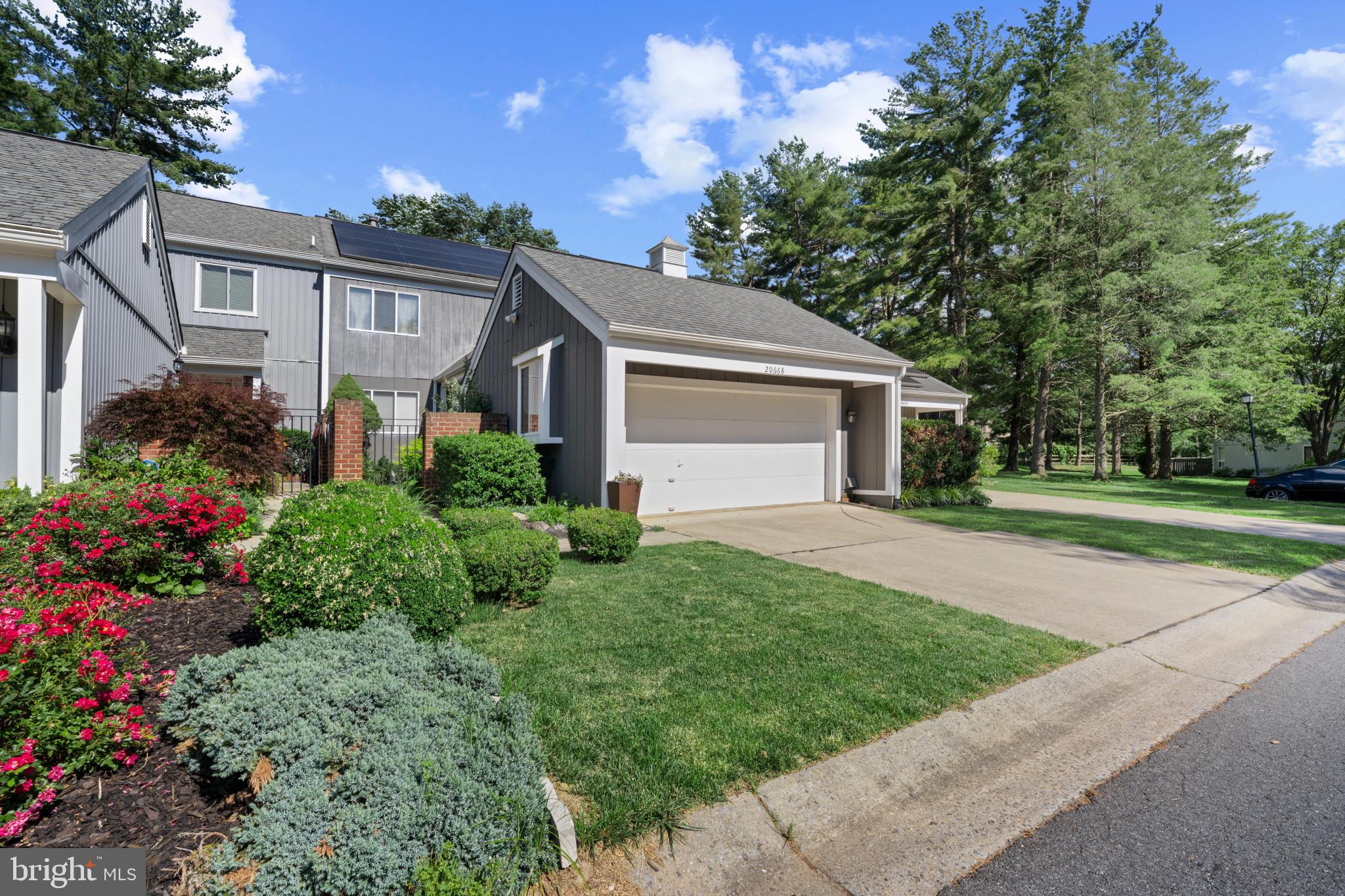 HIGHLAND HALL - Residential