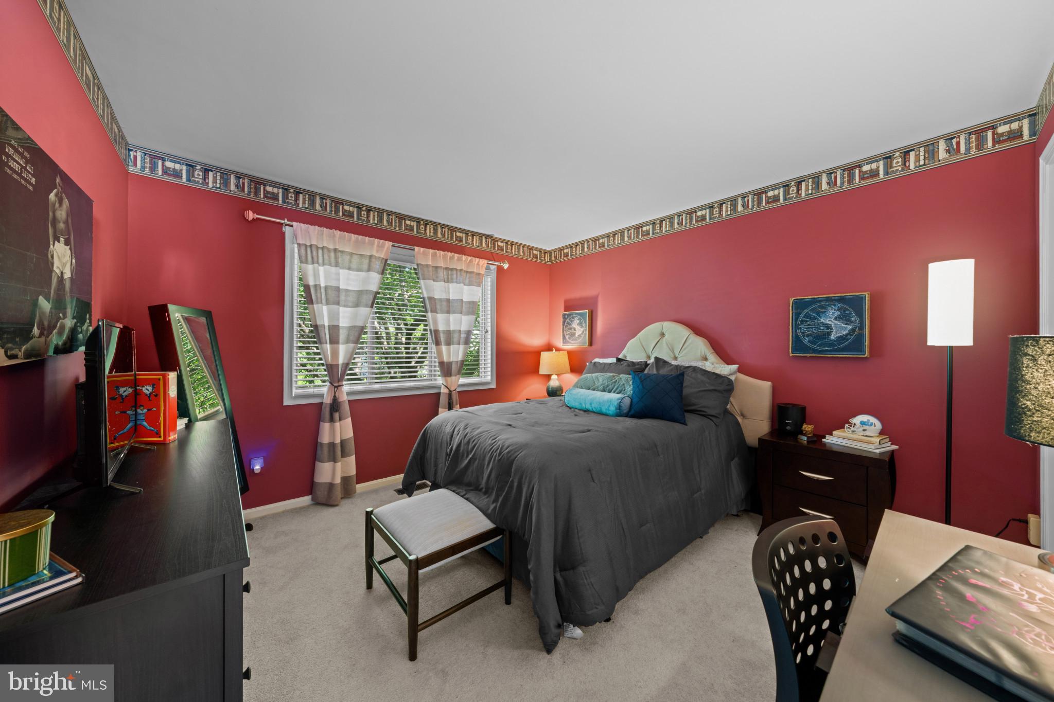 HIGHLAND HALL - Residential
