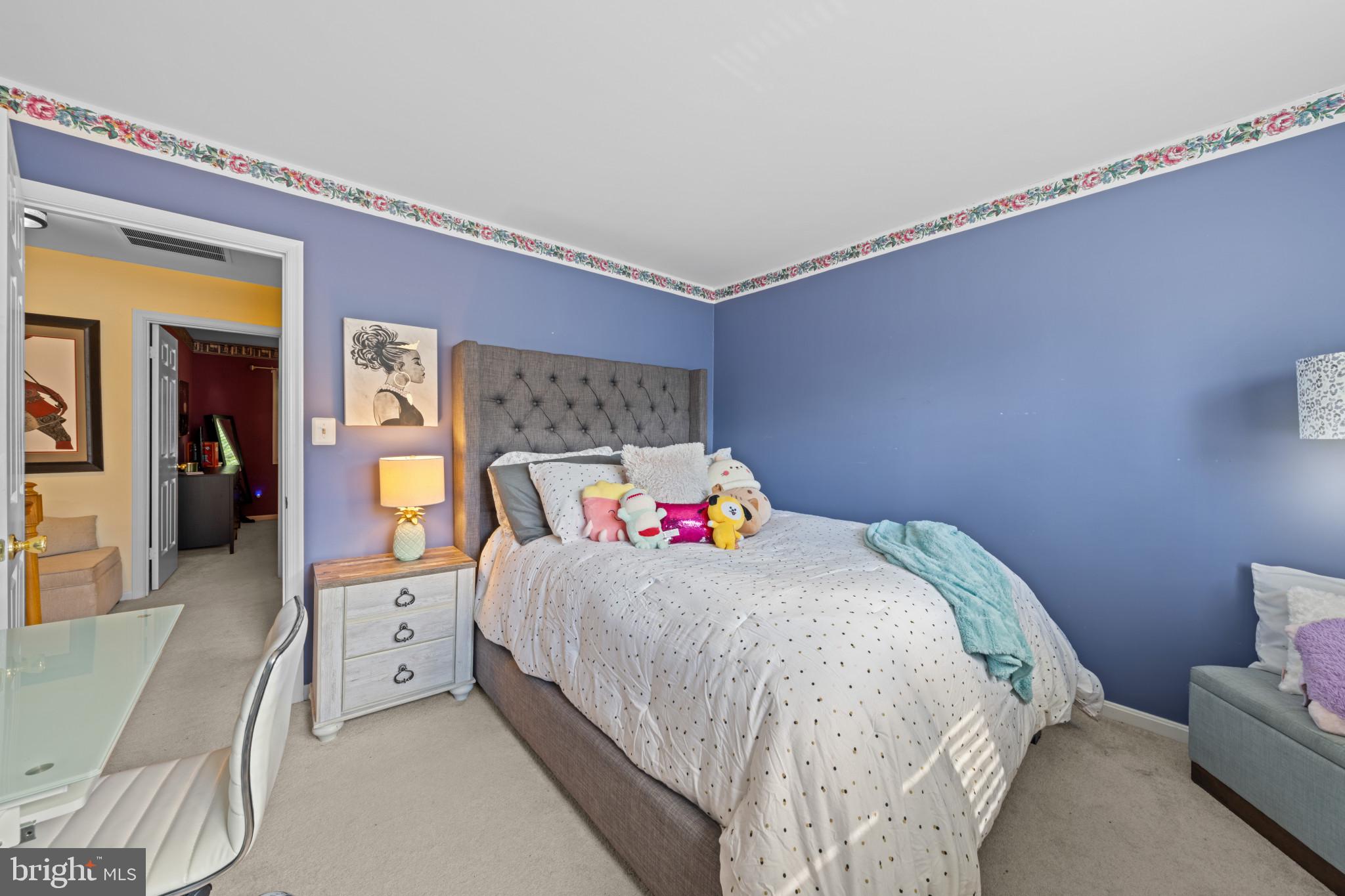 HIGHLAND HALL - Residential