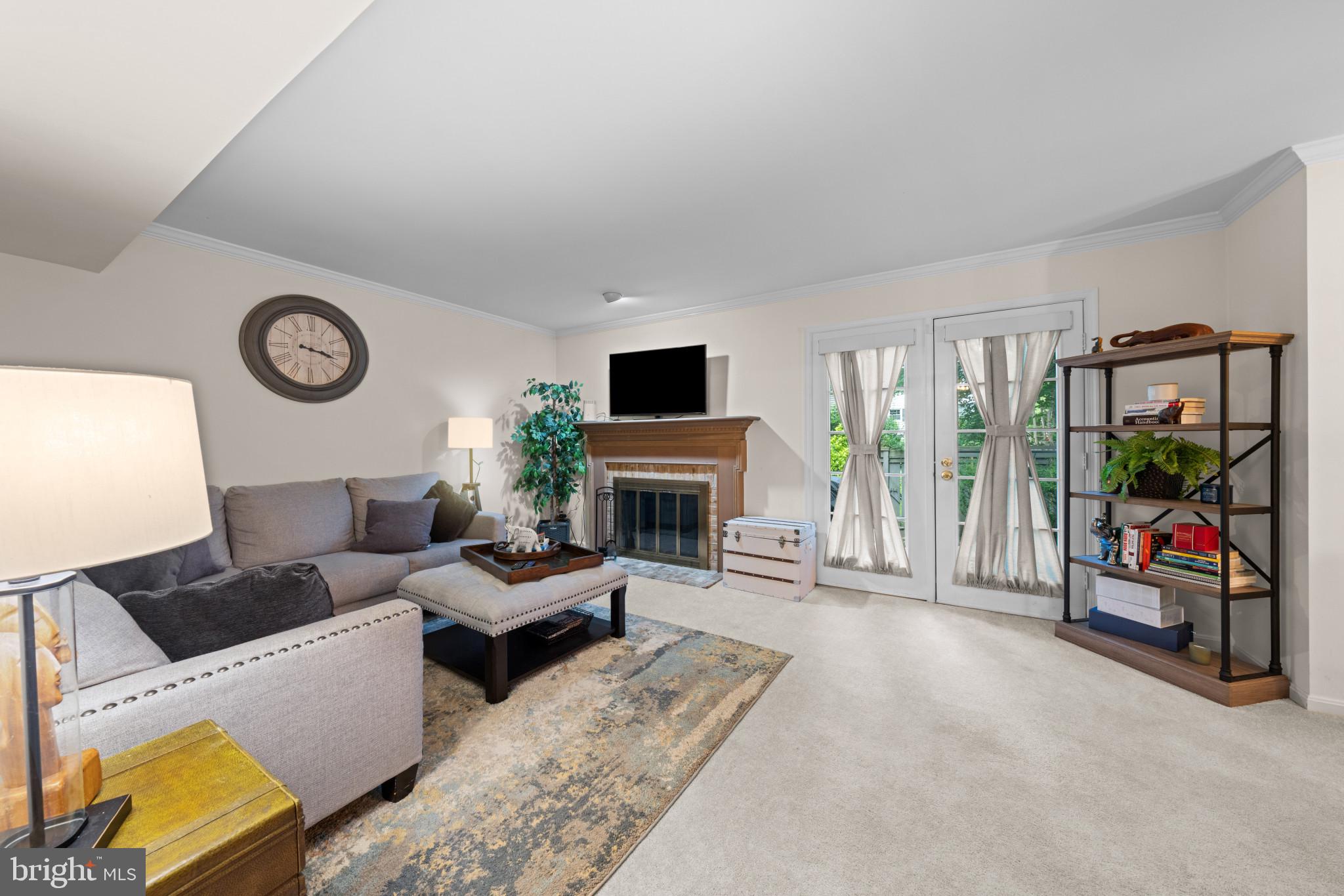 HIGHLAND HALL - Residential