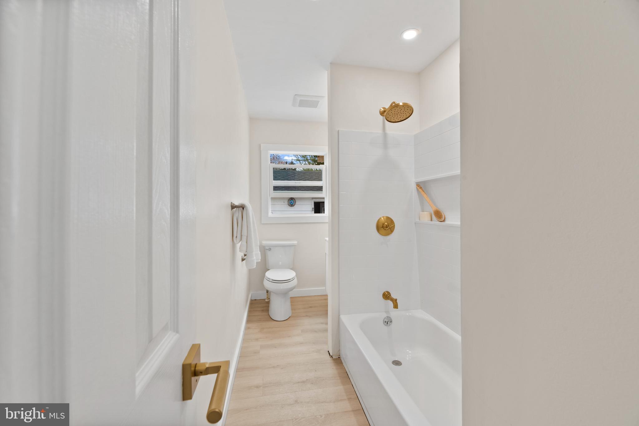 KENT ISLAND ESTATES - Residential