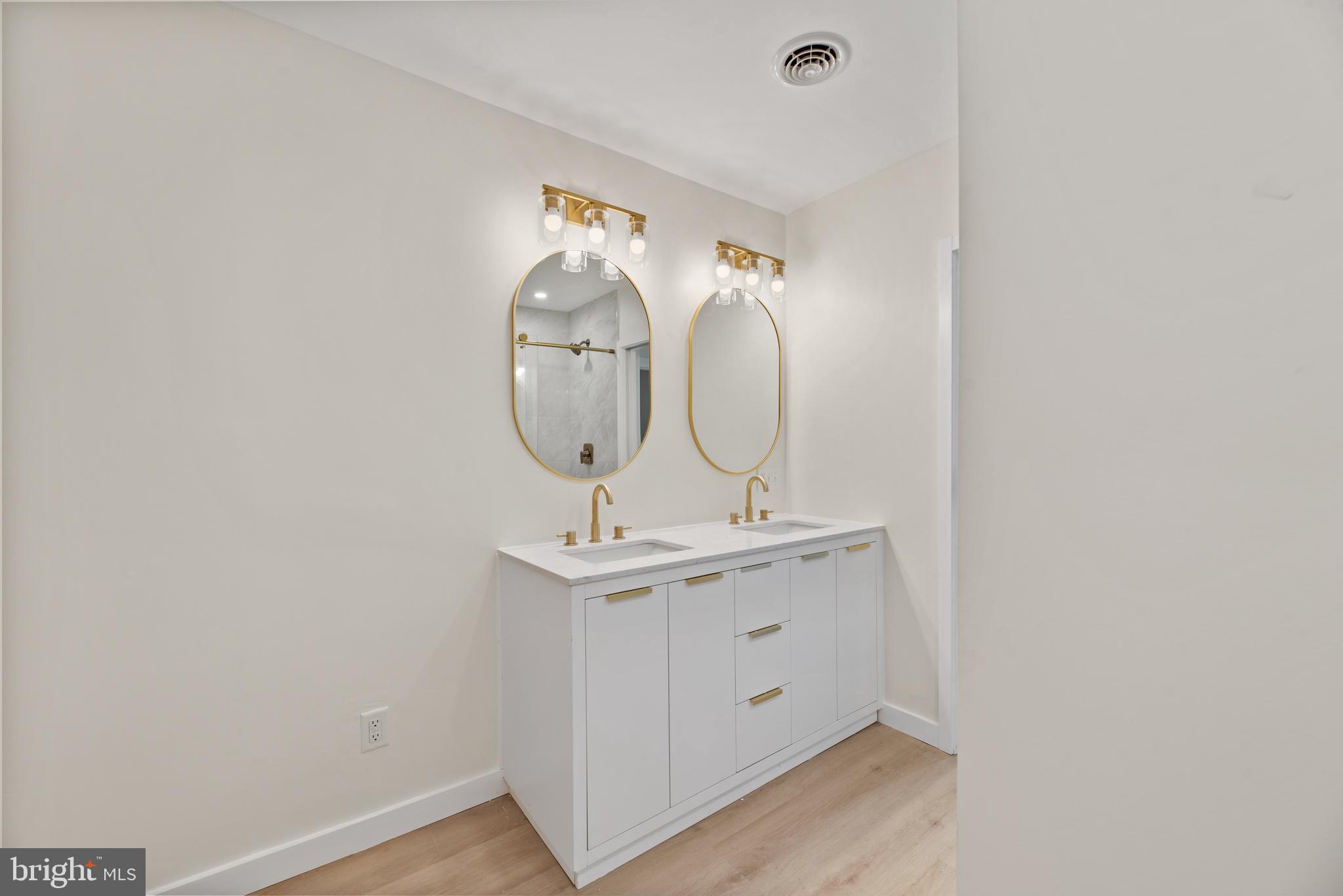 KENT ISLAND ESTATES - Residential