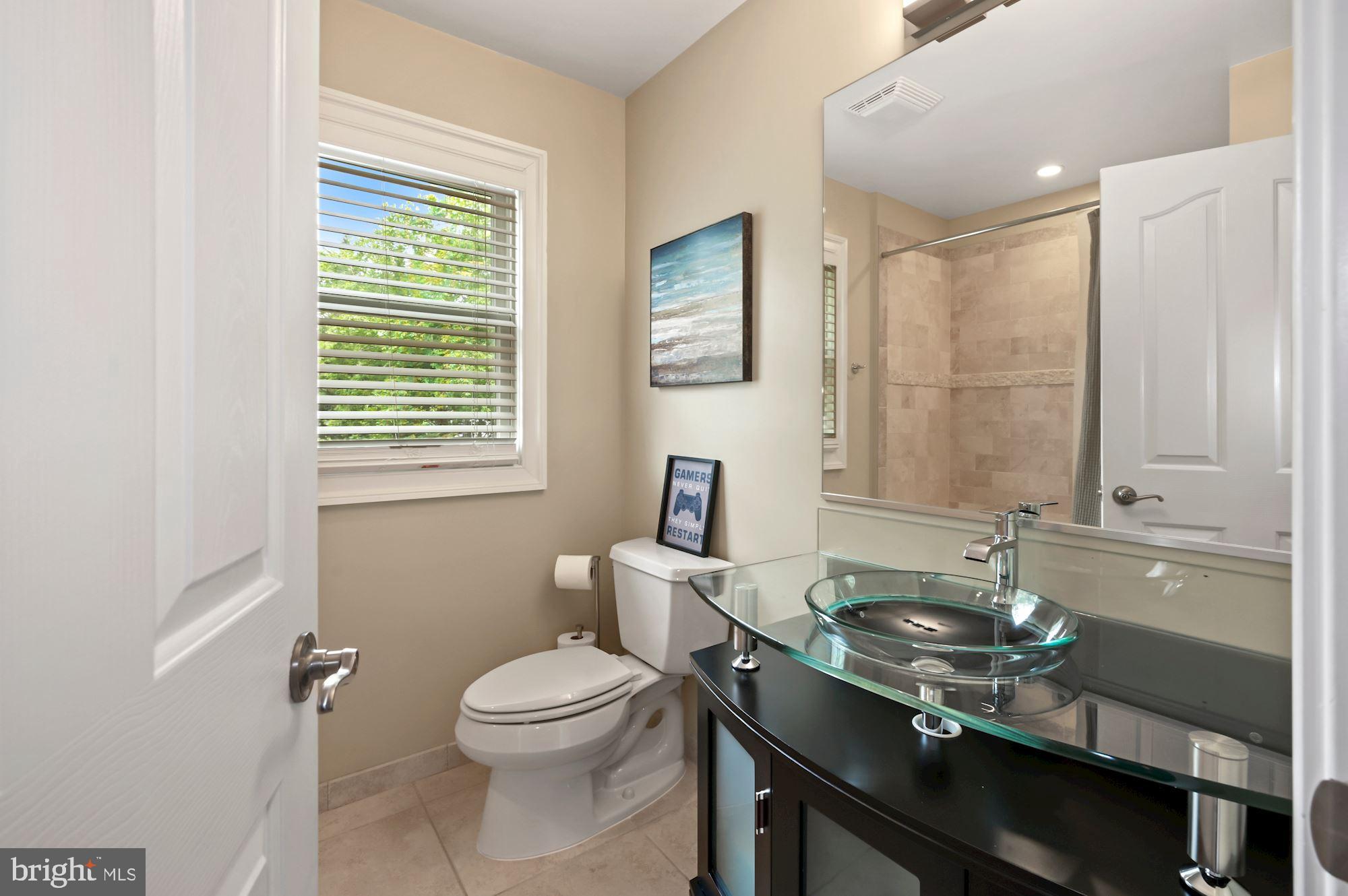 BRADLEY WOODS - Residential Lease
