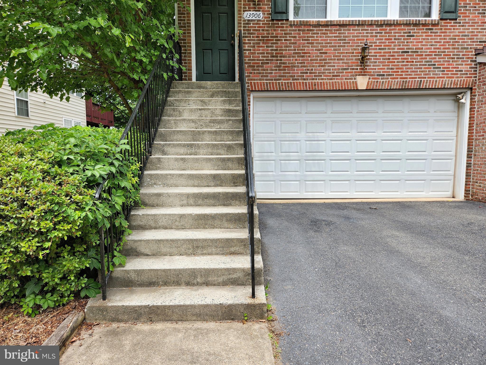 DEERFIELD RIDGE - Residential