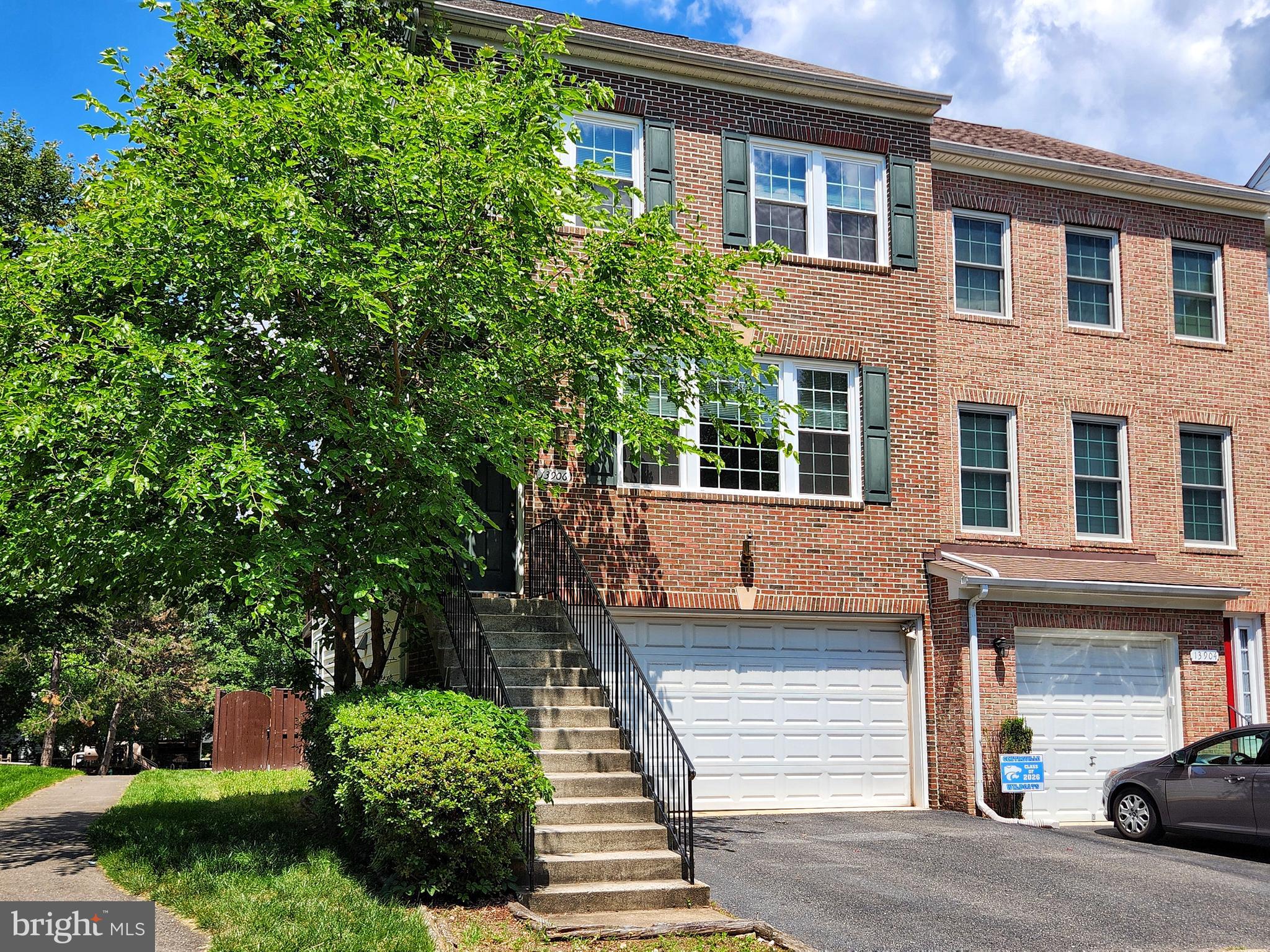 DEERFIELD RIDGE - Residential