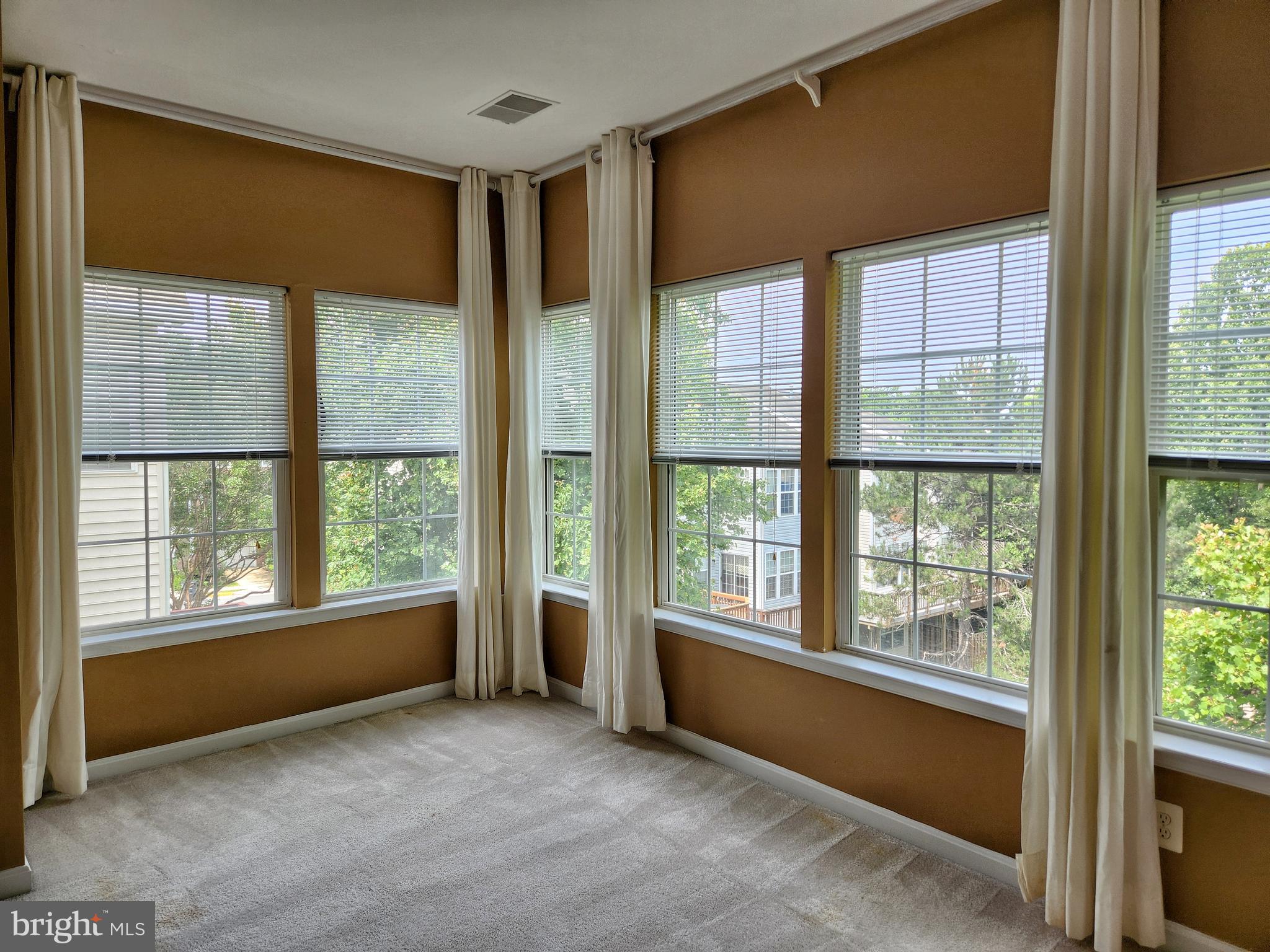DEERFIELD RIDGE - Residential
