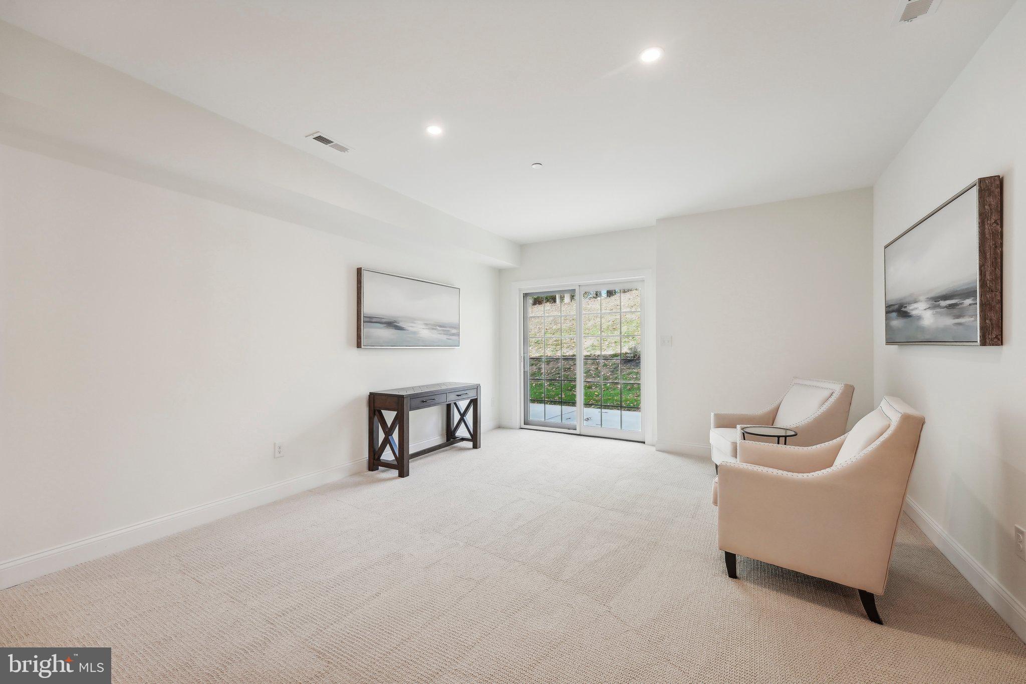 VILLAGE OF FOUR SEASONS - Residential