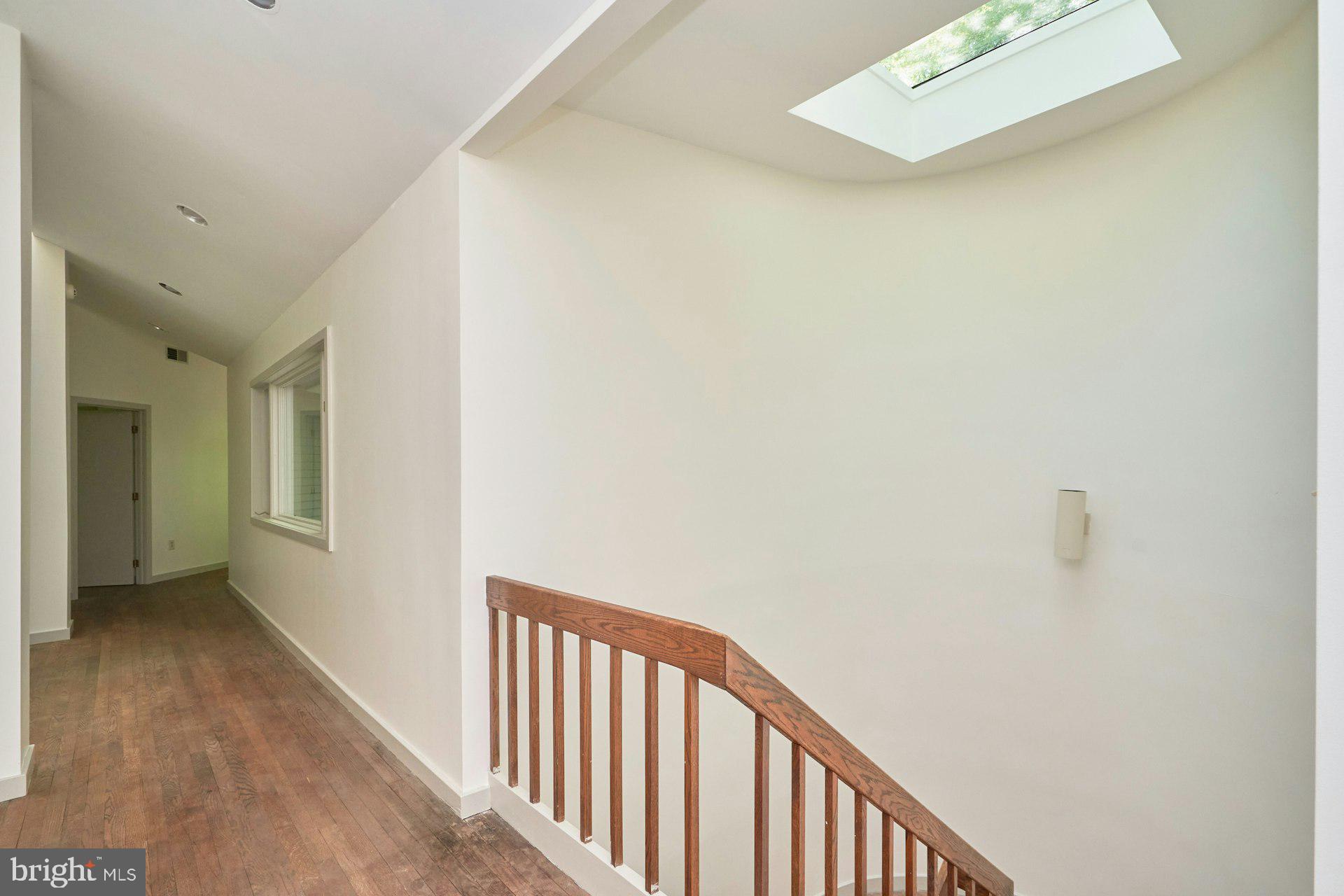 WALKER WOODS LAKE - Residential