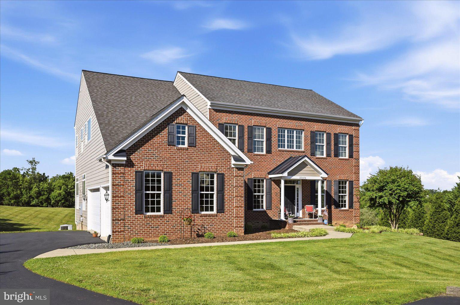 HEATHER KNOLLS - Residential